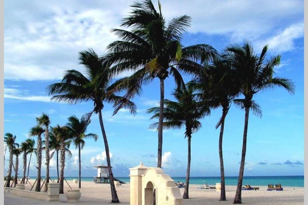 Hollywood Beach and Boardwalk