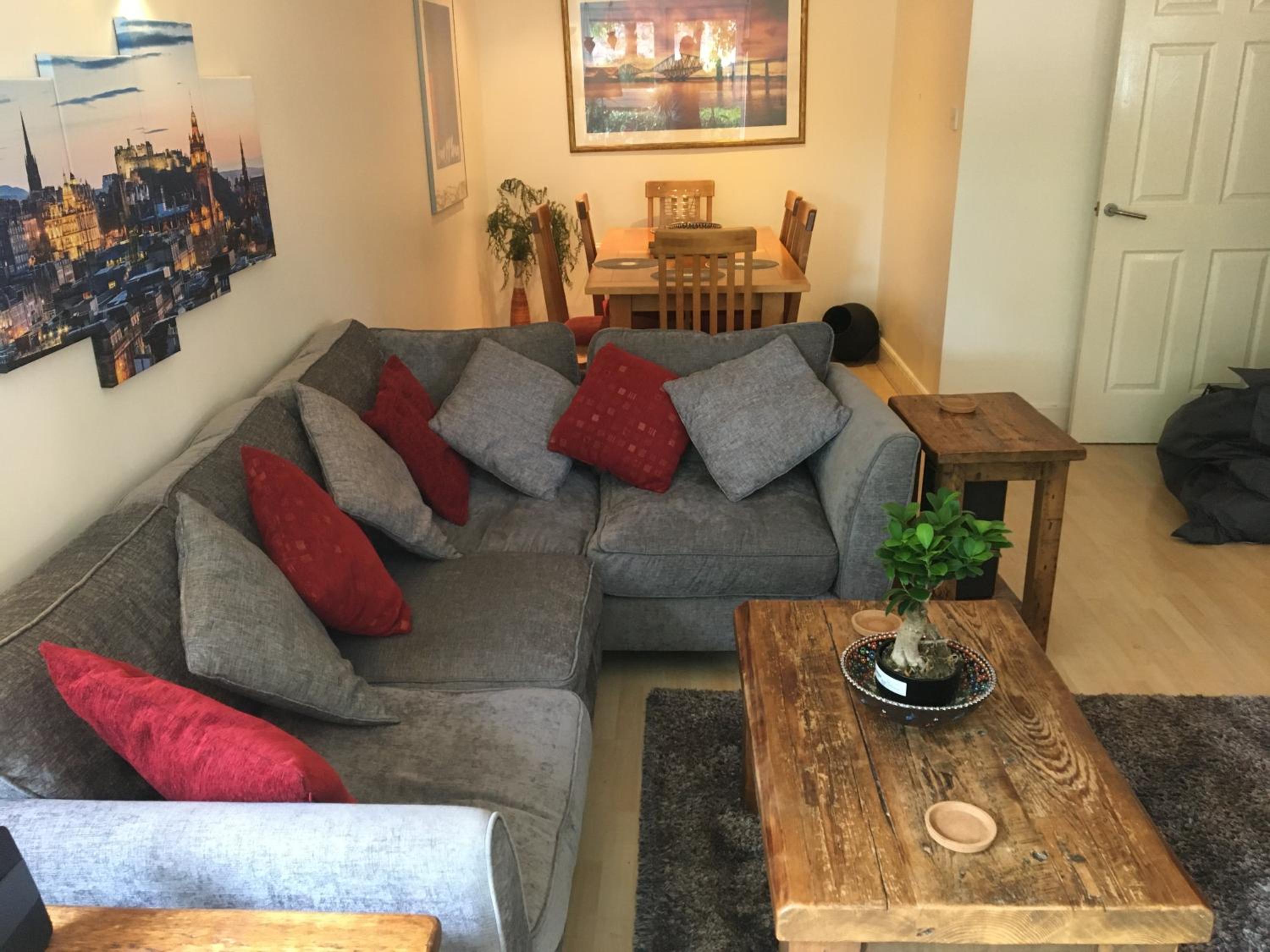 Holyrood Park Apartment view 5