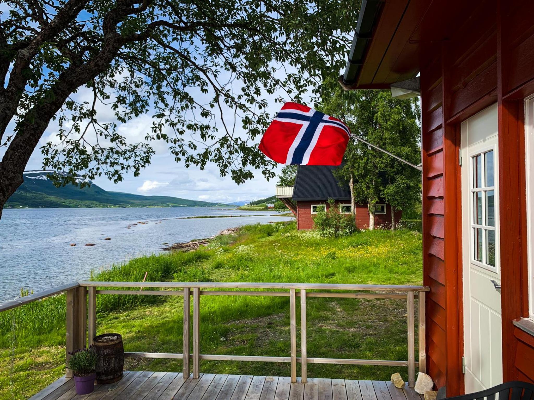 The Red Fjordhouse view 4