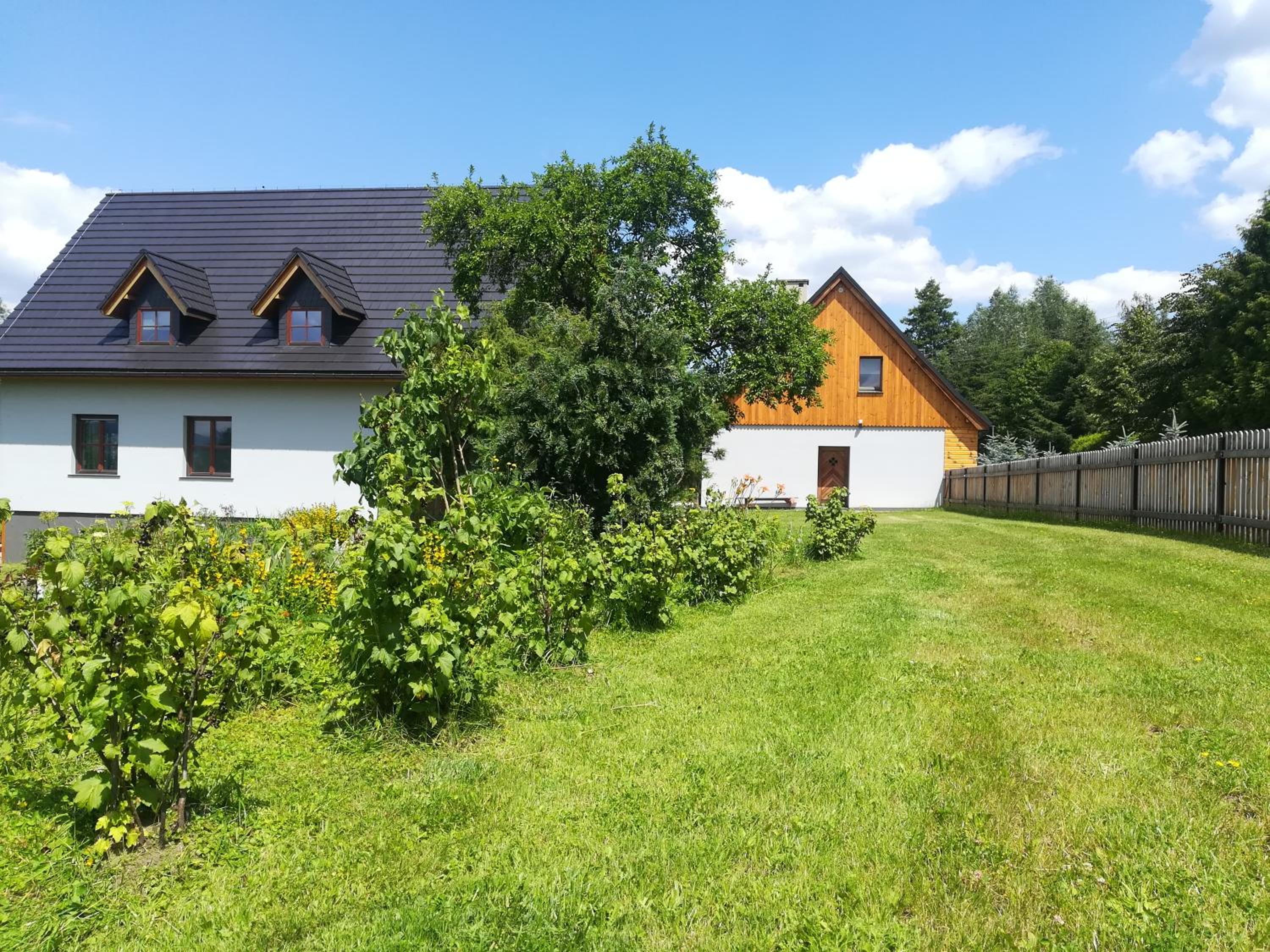 Pod Kasztanami view 2