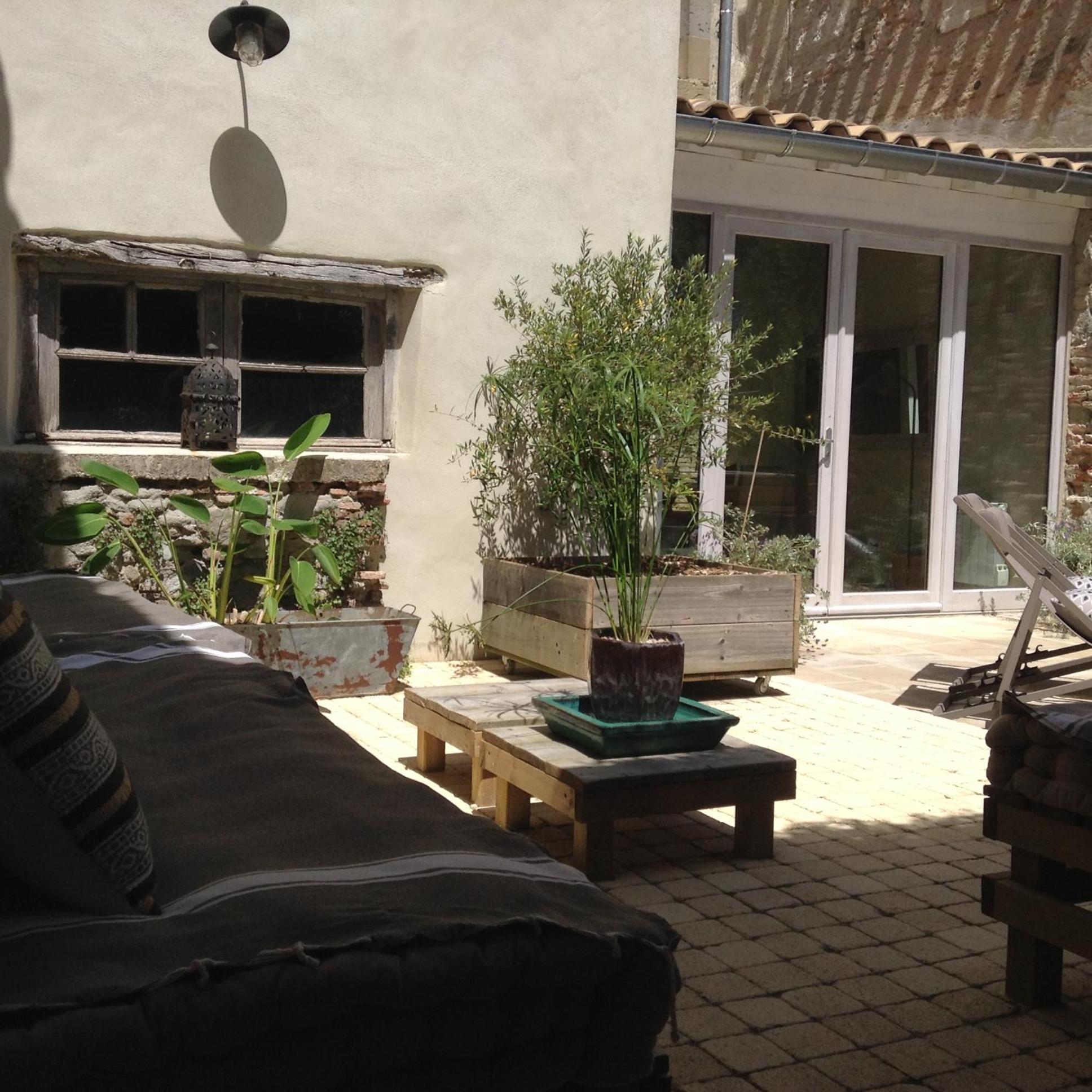 Photo 6