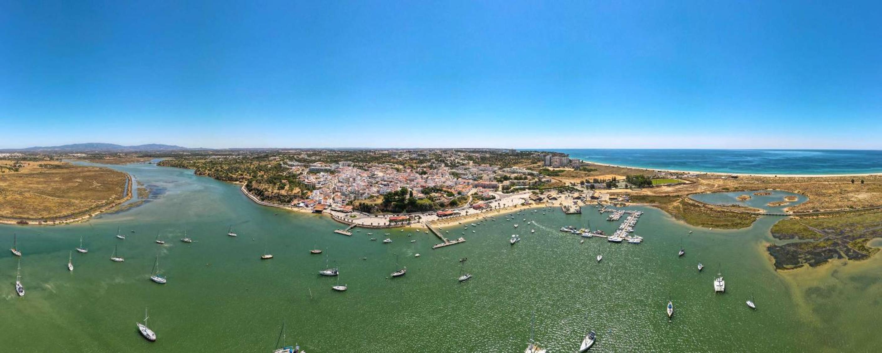 One Bedroom Apartment with Stunning Views view 4