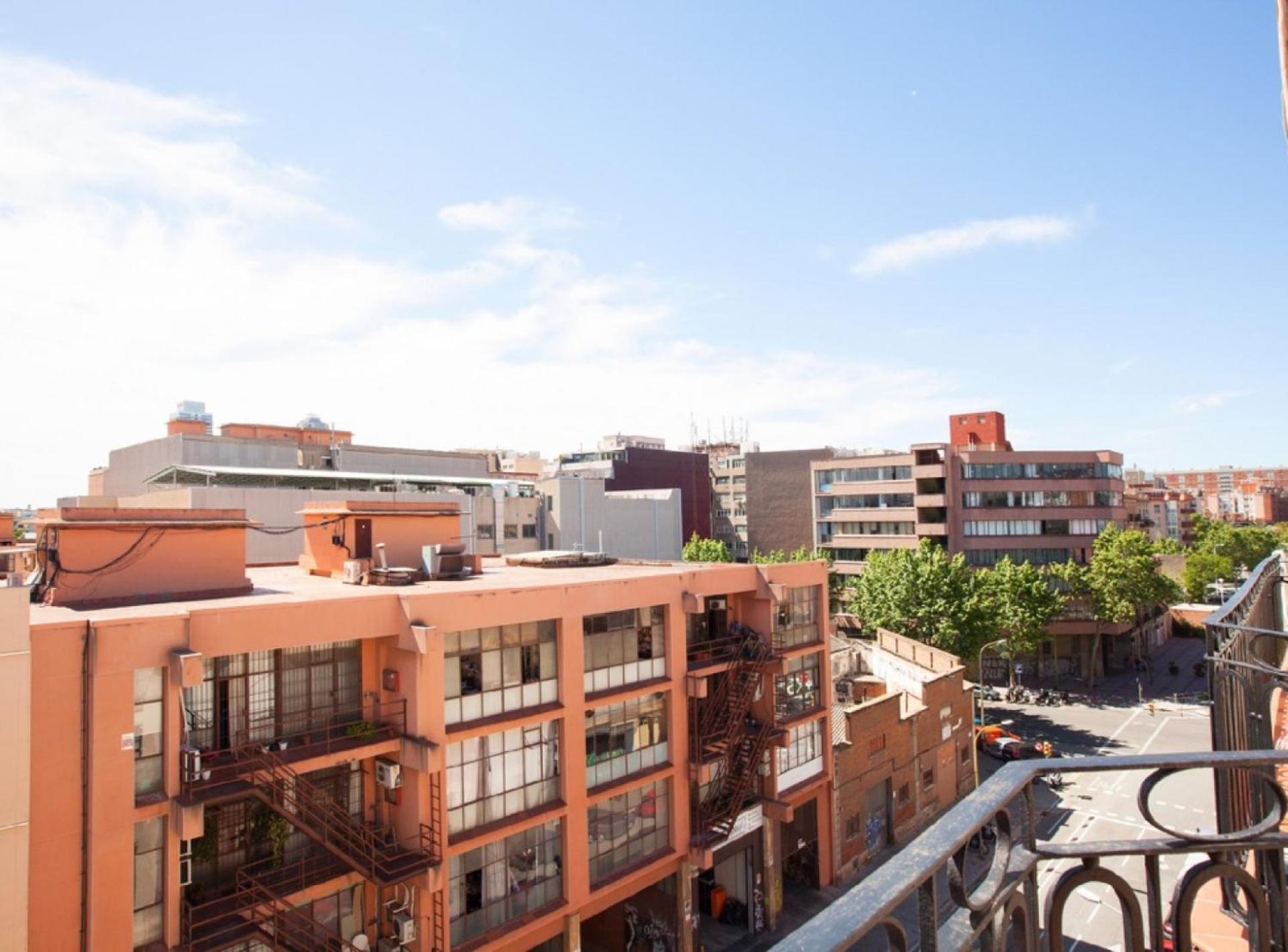 Pere IV · New & modern apartment close to beach