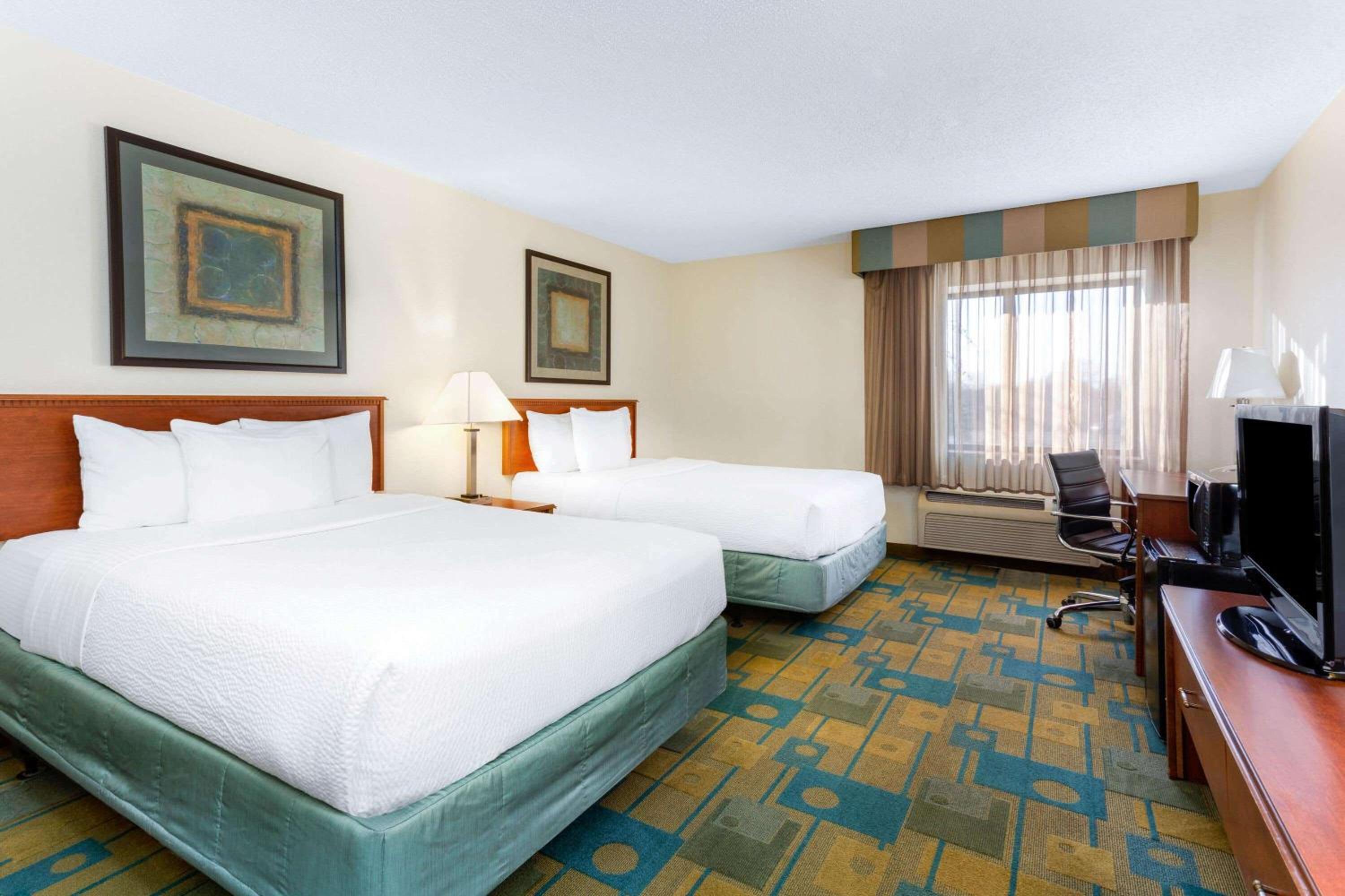 La Quinta Inn by Wyndham Chicago Willowbrook - Property Image 19