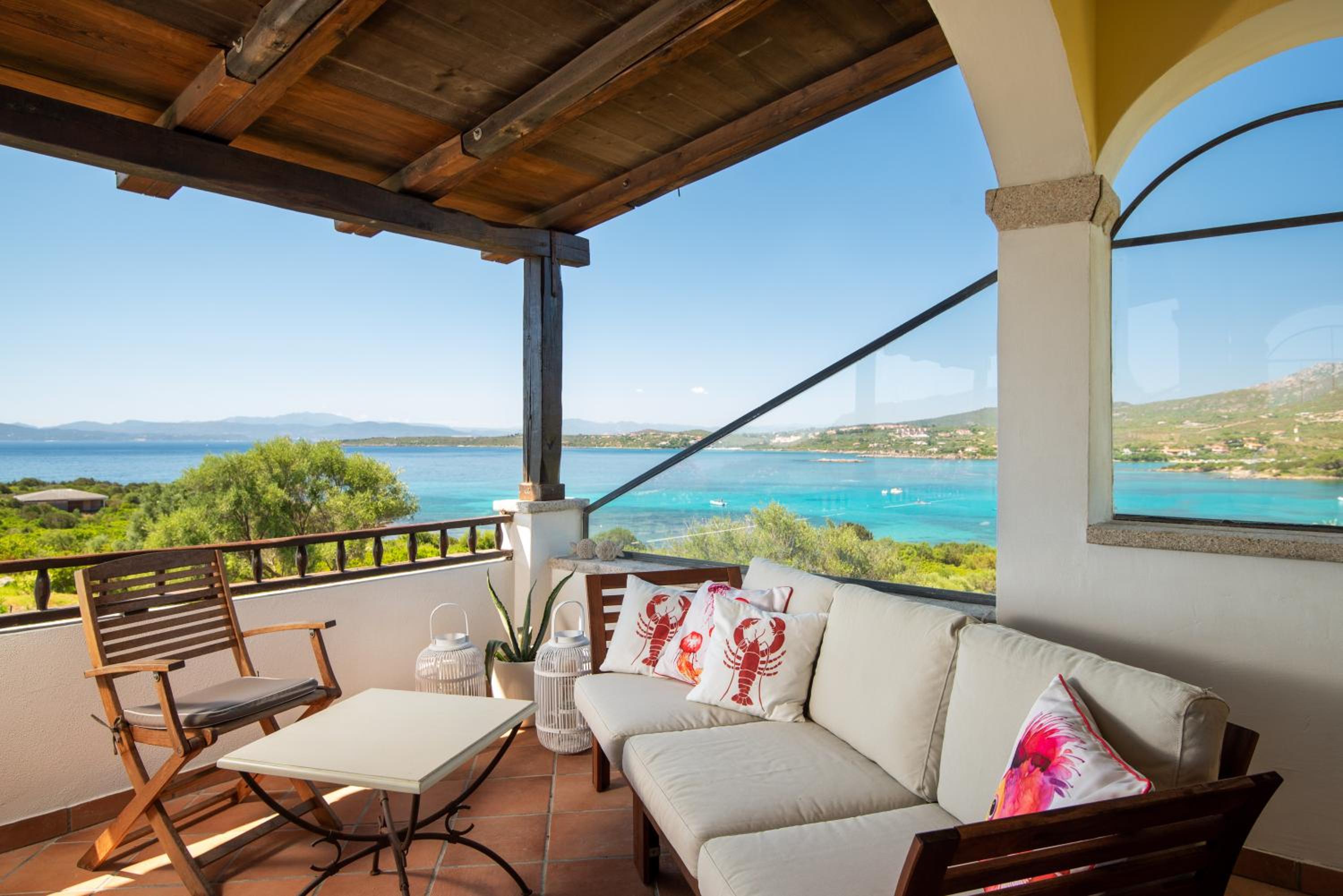 Spiaggia Bianca Pedra Rosa - Your House in Sardinia