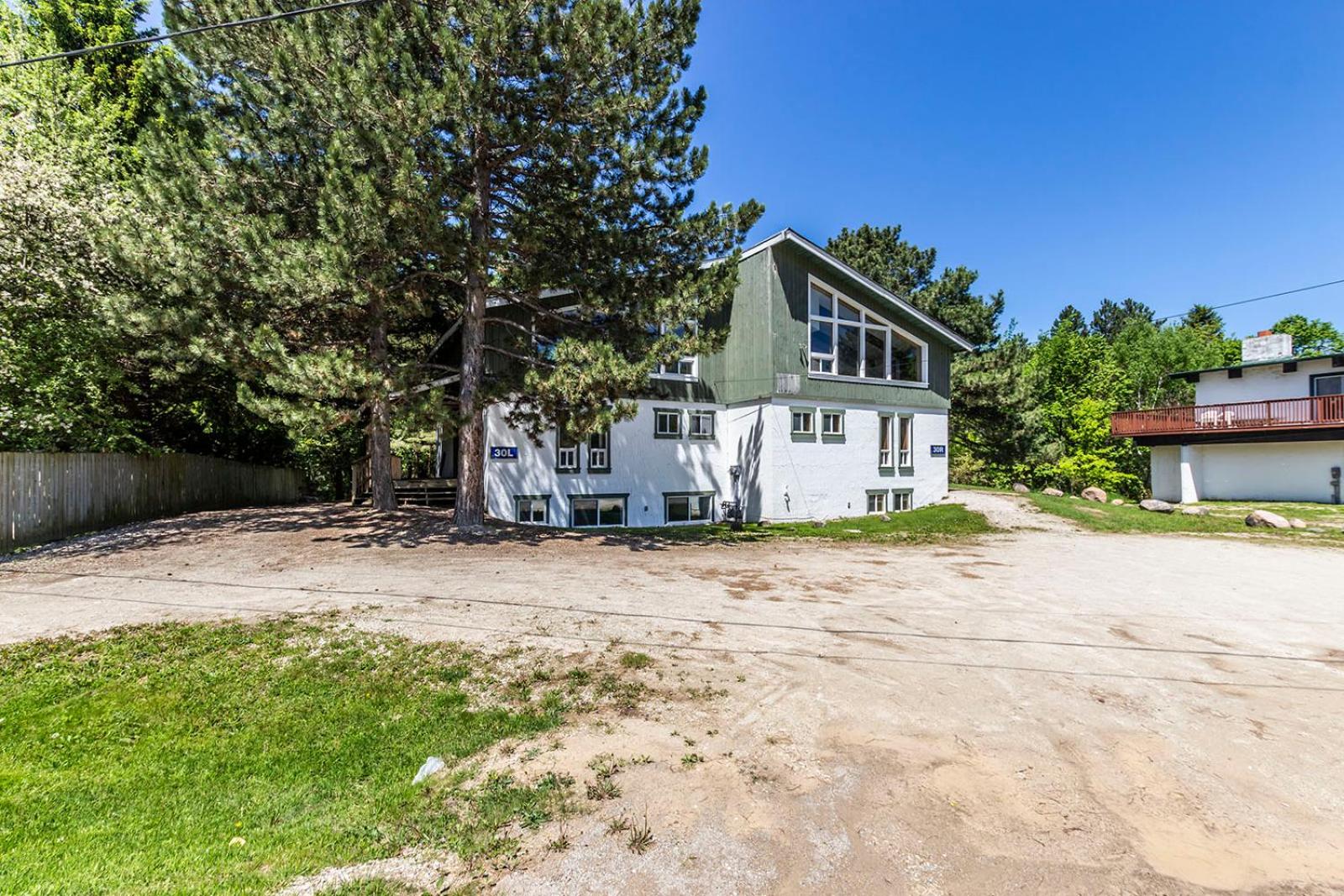 Mountain Trail-Smart TV-Self Check-In-Full Kitchen-Balcony-BBQ