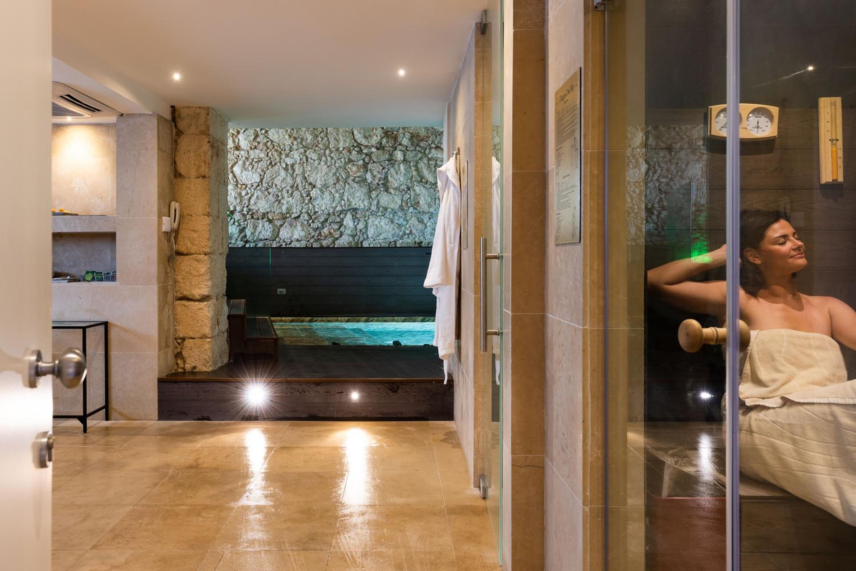 Re Dionisio Luxury Suites