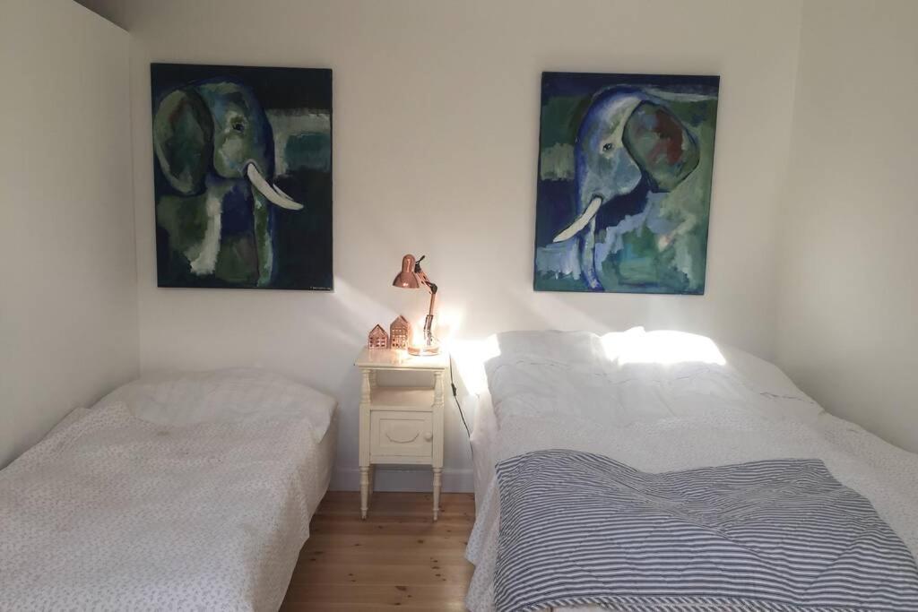 Charmerende byhus i Præstø centrum