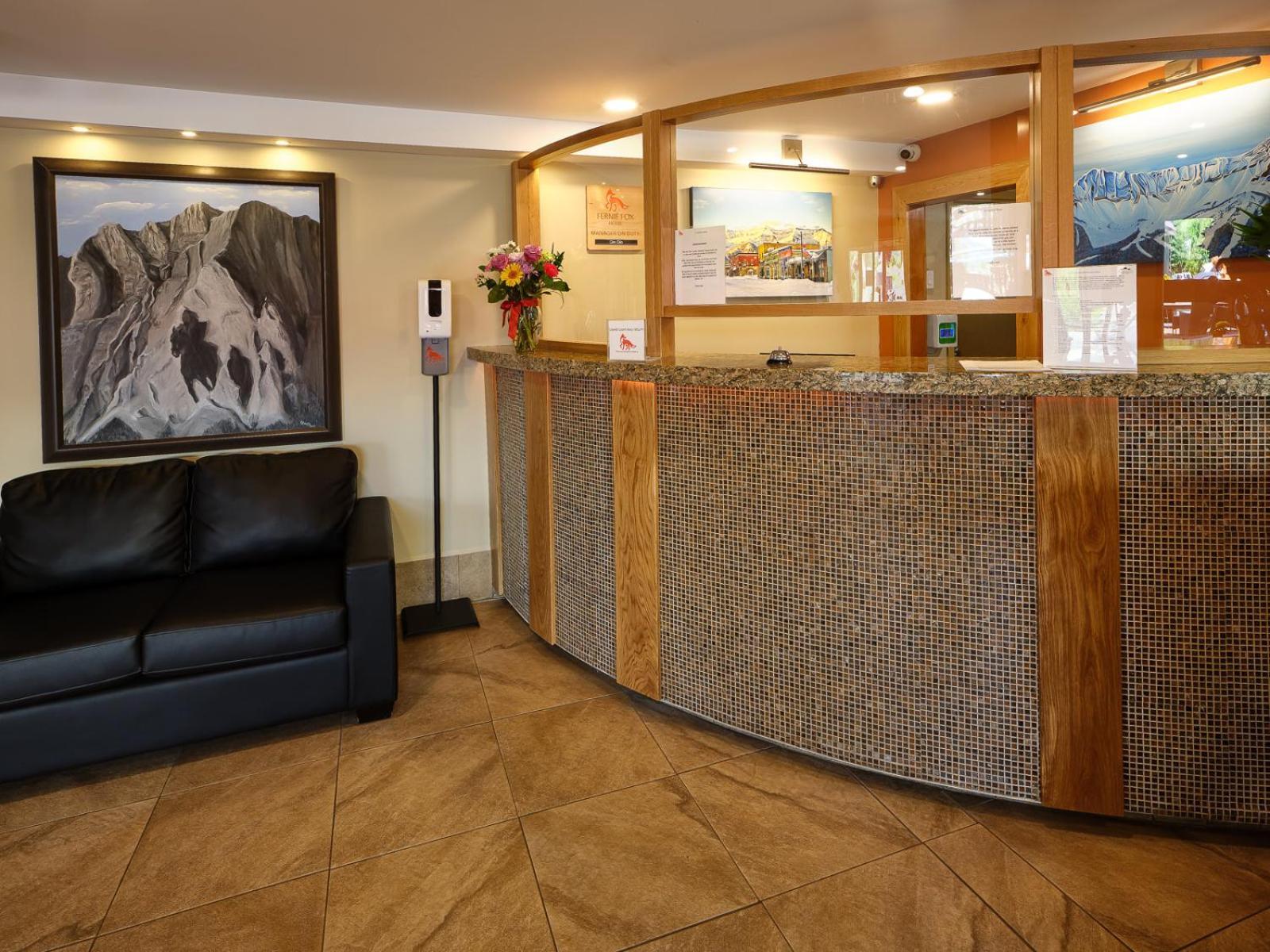 Fernie Fox Hotel - Image 4