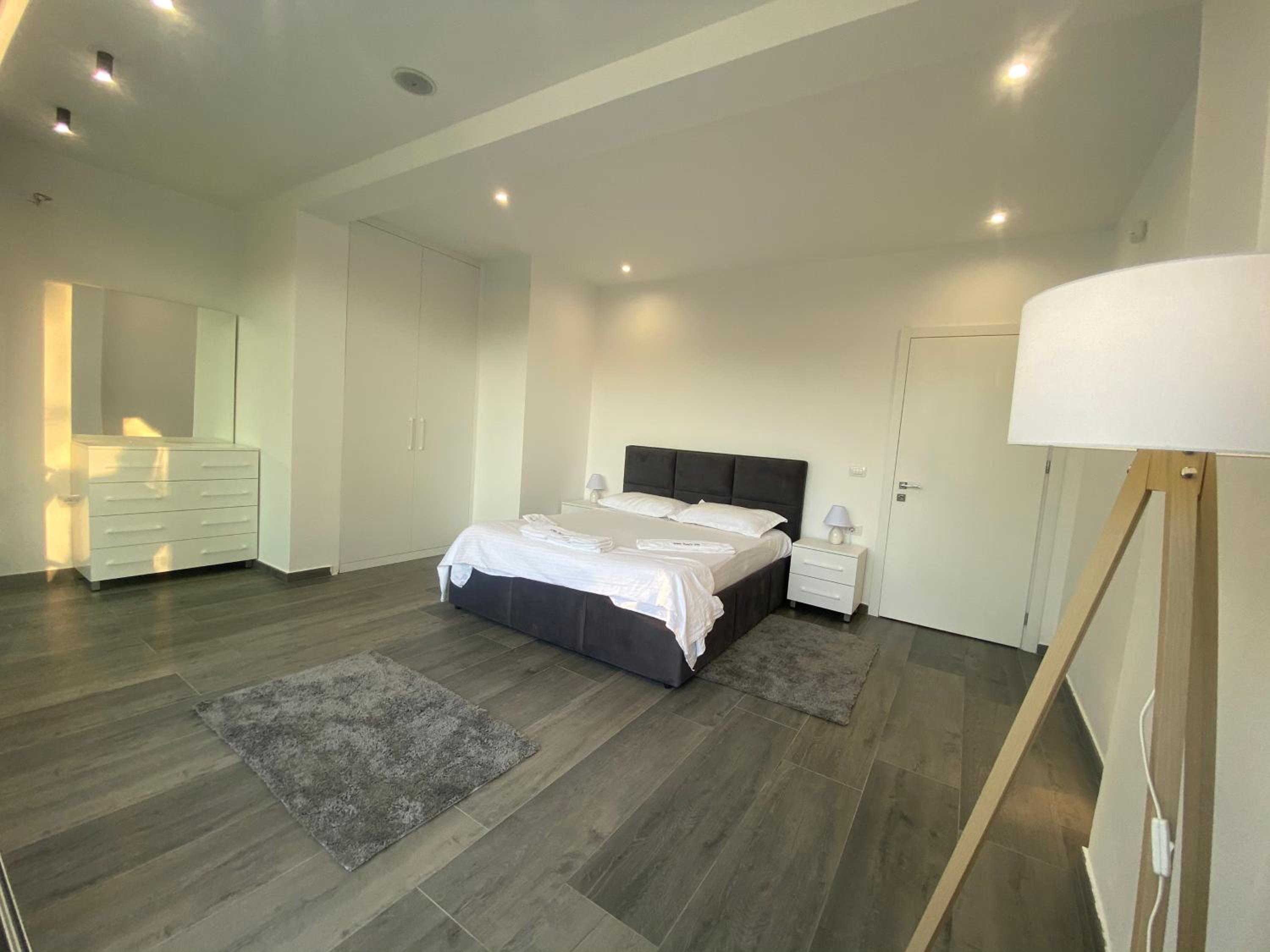 White Beach Villa 1 - Luxury
