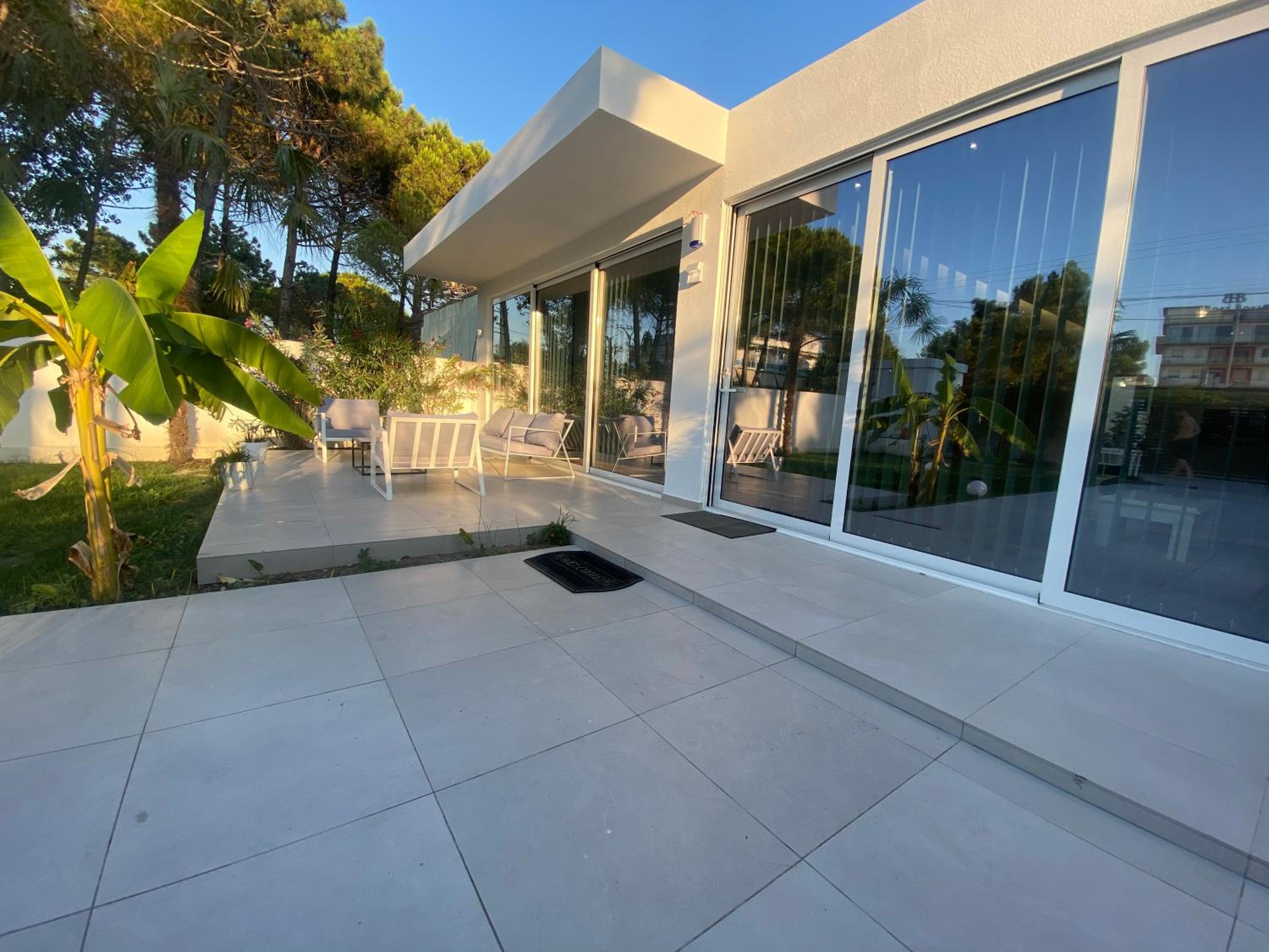 White Beach Villa 1 - Luxury