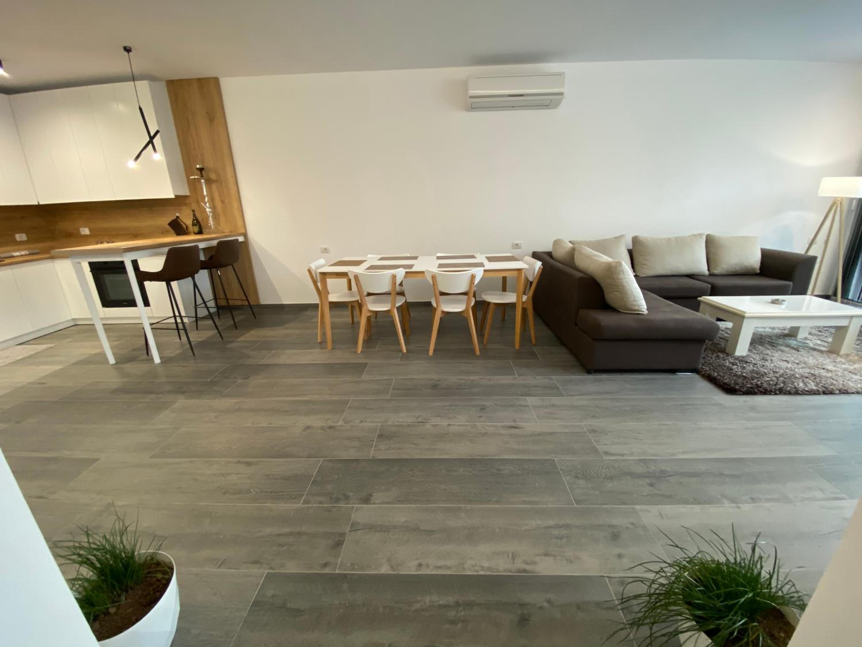 White Beach Villa 1 - Luxury