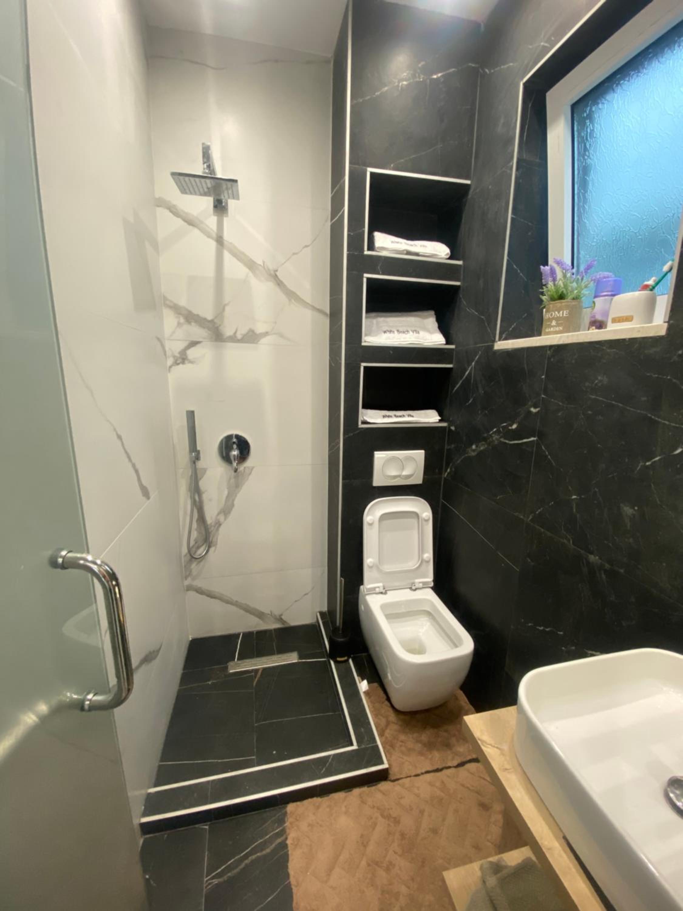 White Beach Villa 1 - Luxury photo 5