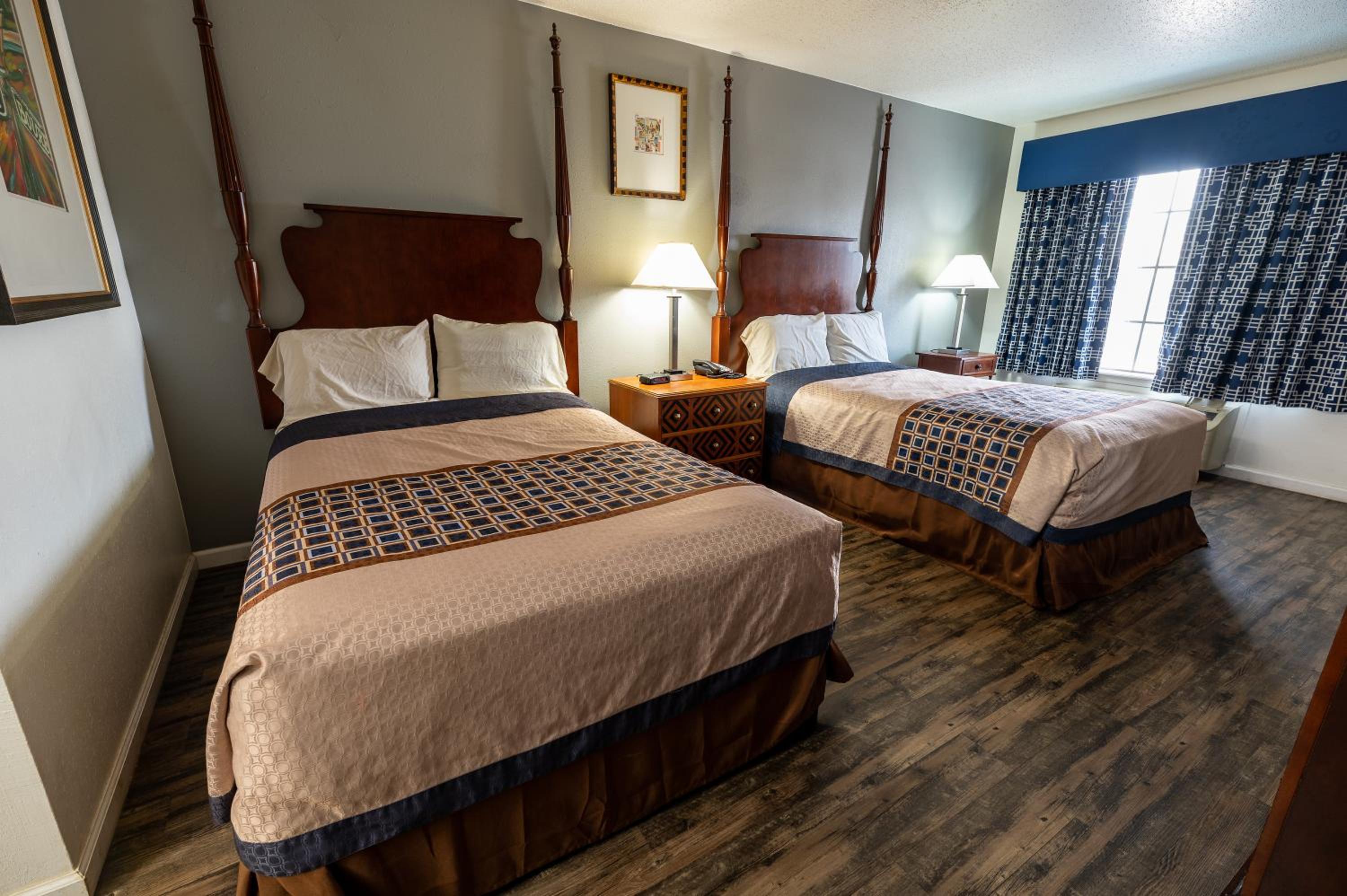 Russellville Vacations - American Inn  Suites Russellville - Property Image 6