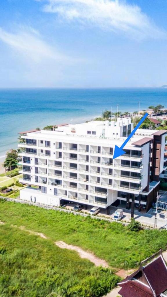 Beachfront Escape Studio E265 view 4