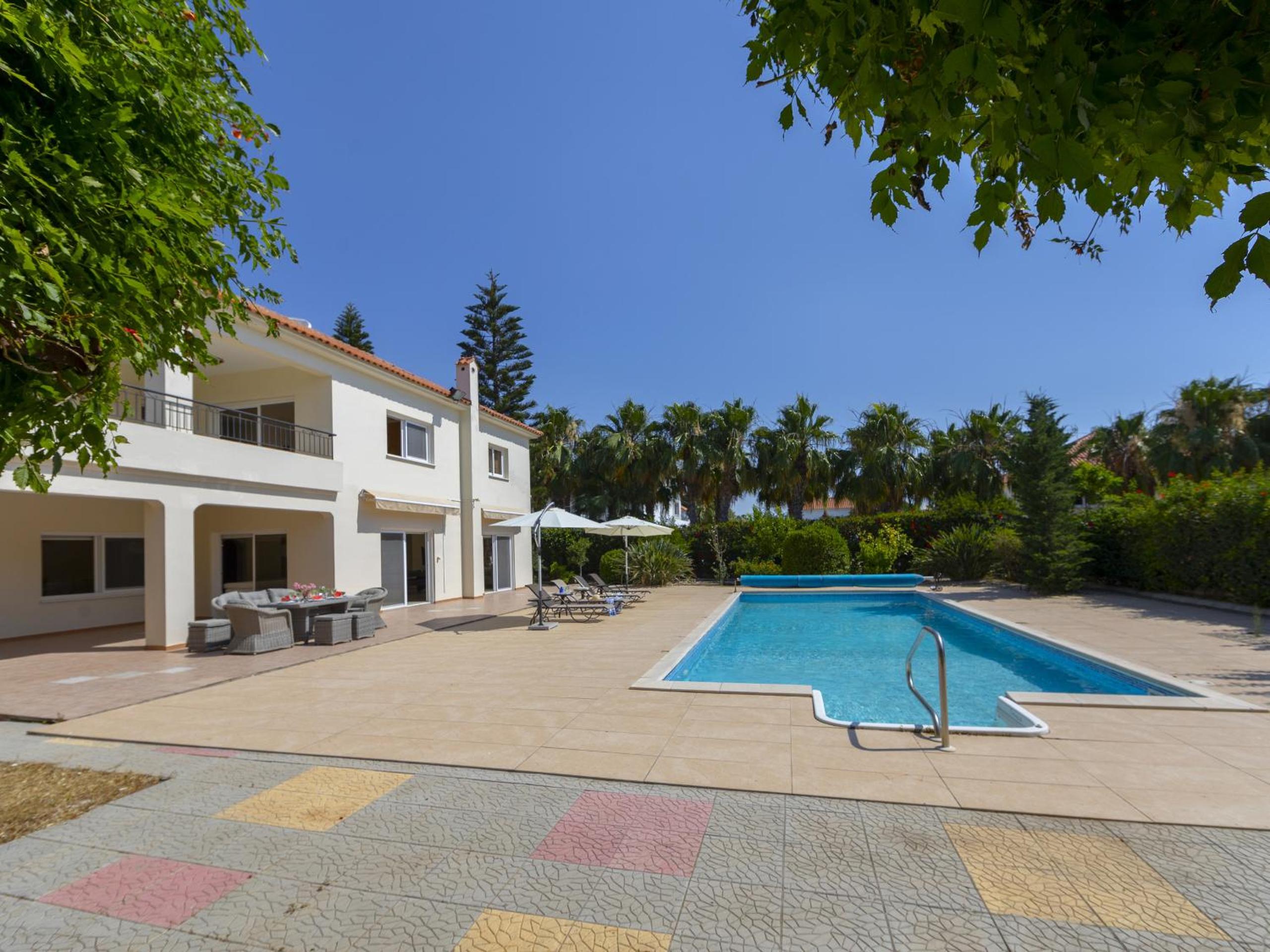 Meneou Seaside Mansion 7 view 3