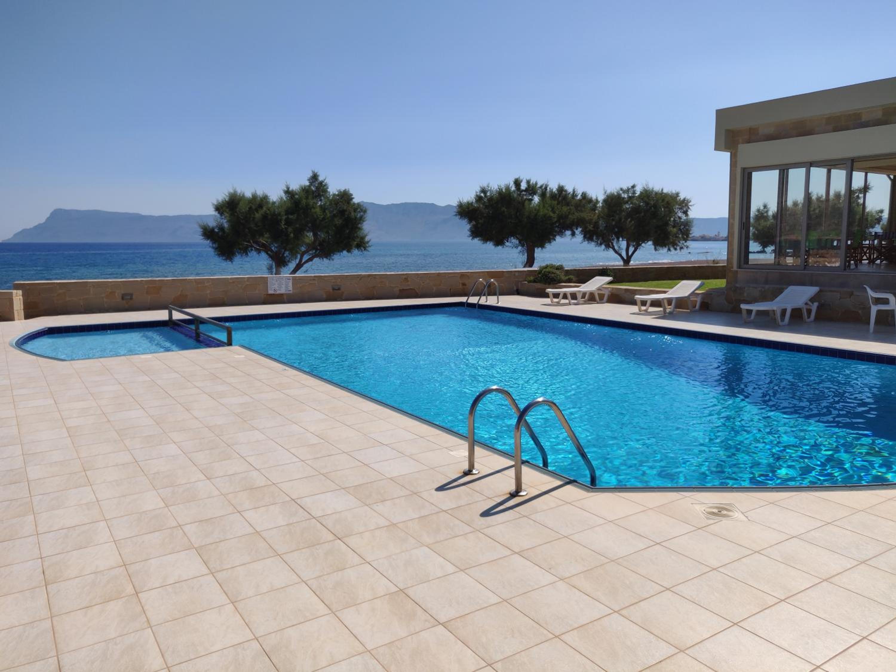 Viglia Beach Apartments view 5