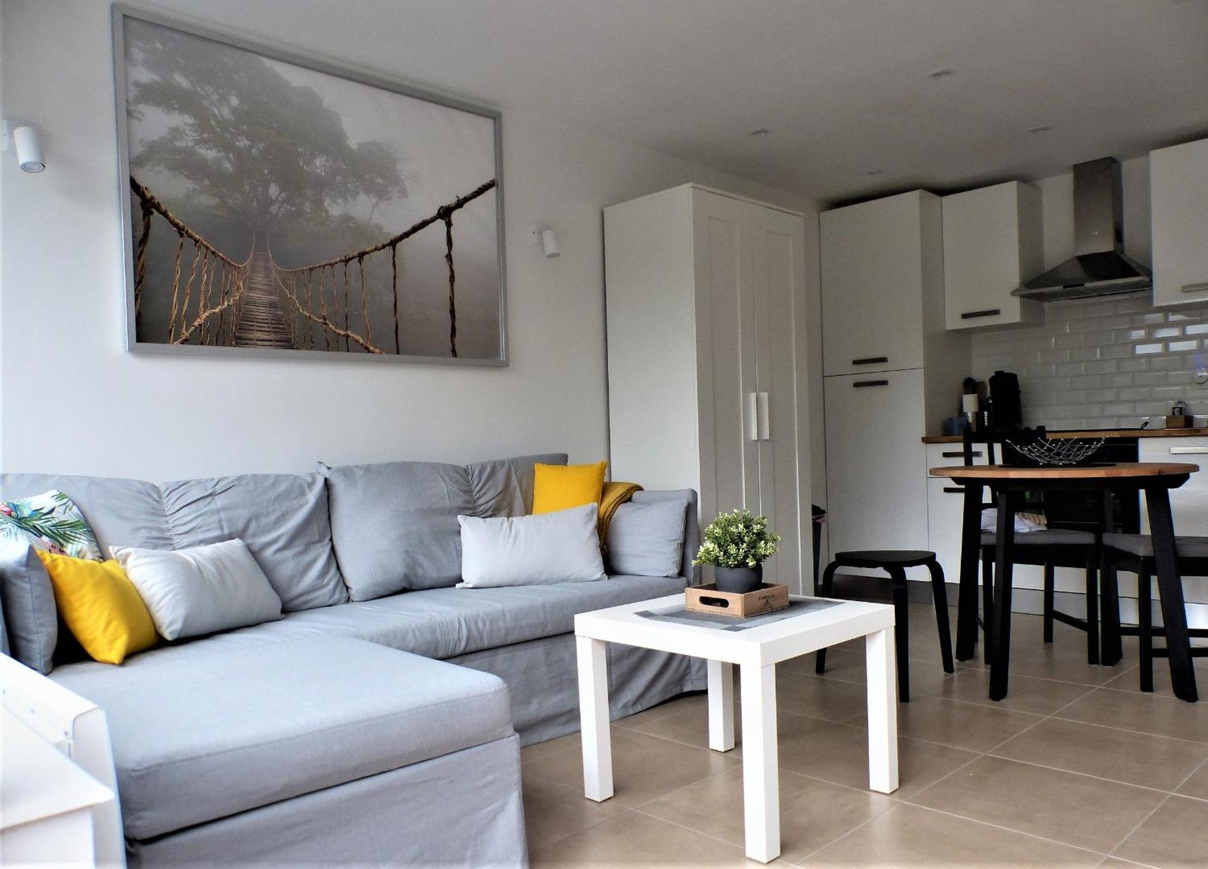 Les terrasses de Malmedy Studio 333 Yellow Grey