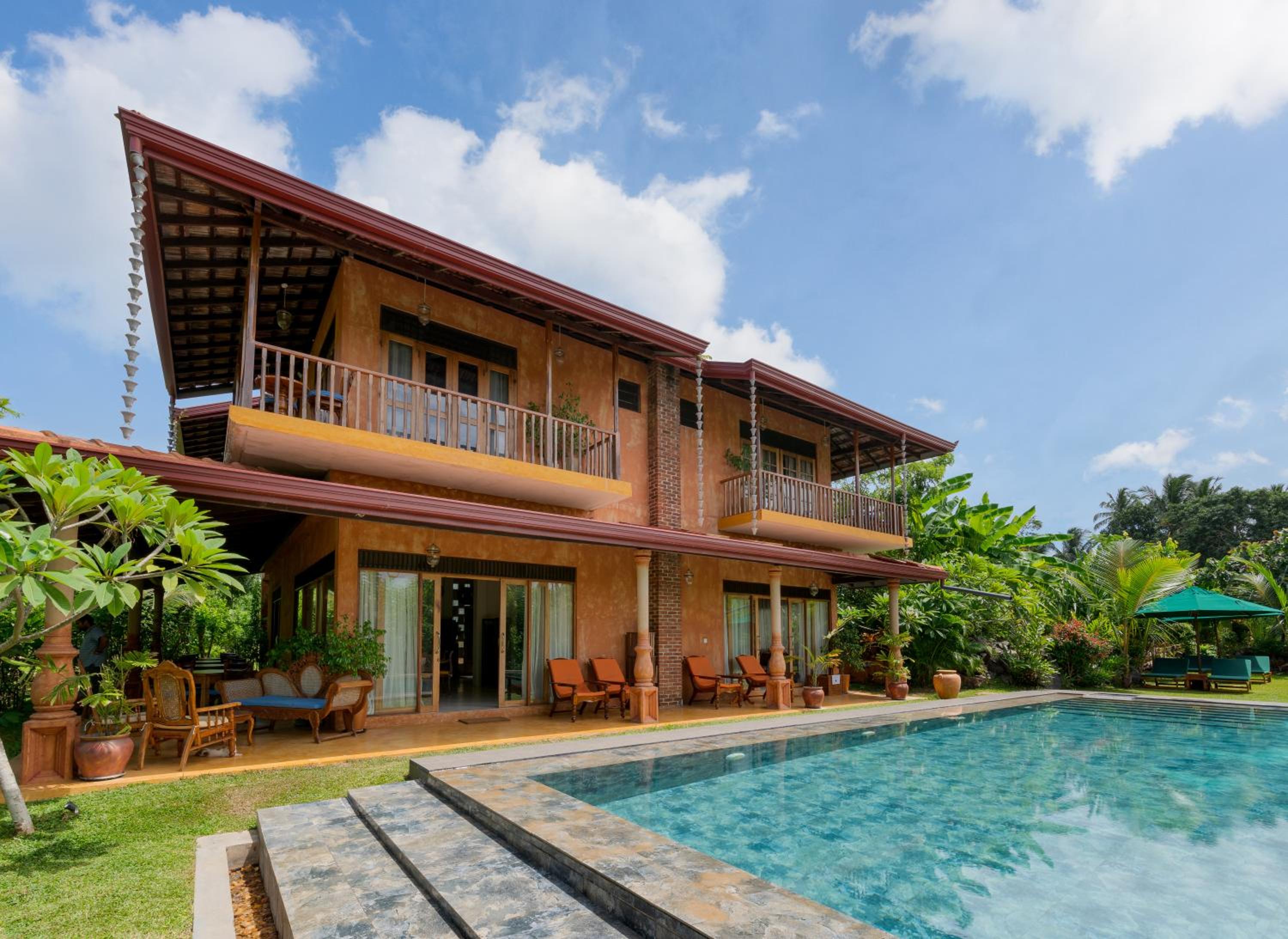 D Canal House