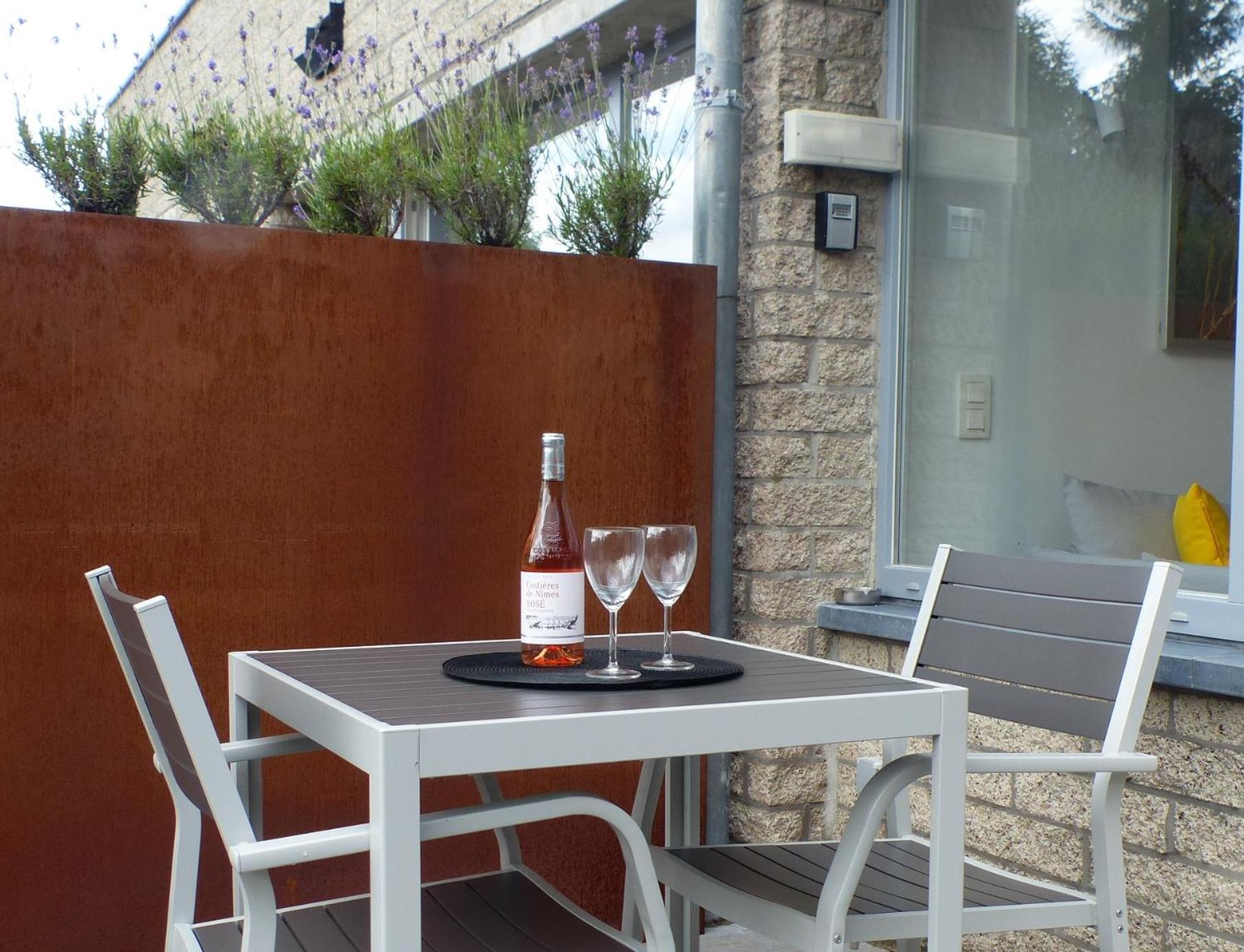 Les terrasses de Malmedy Studio 333 Yellow Grey