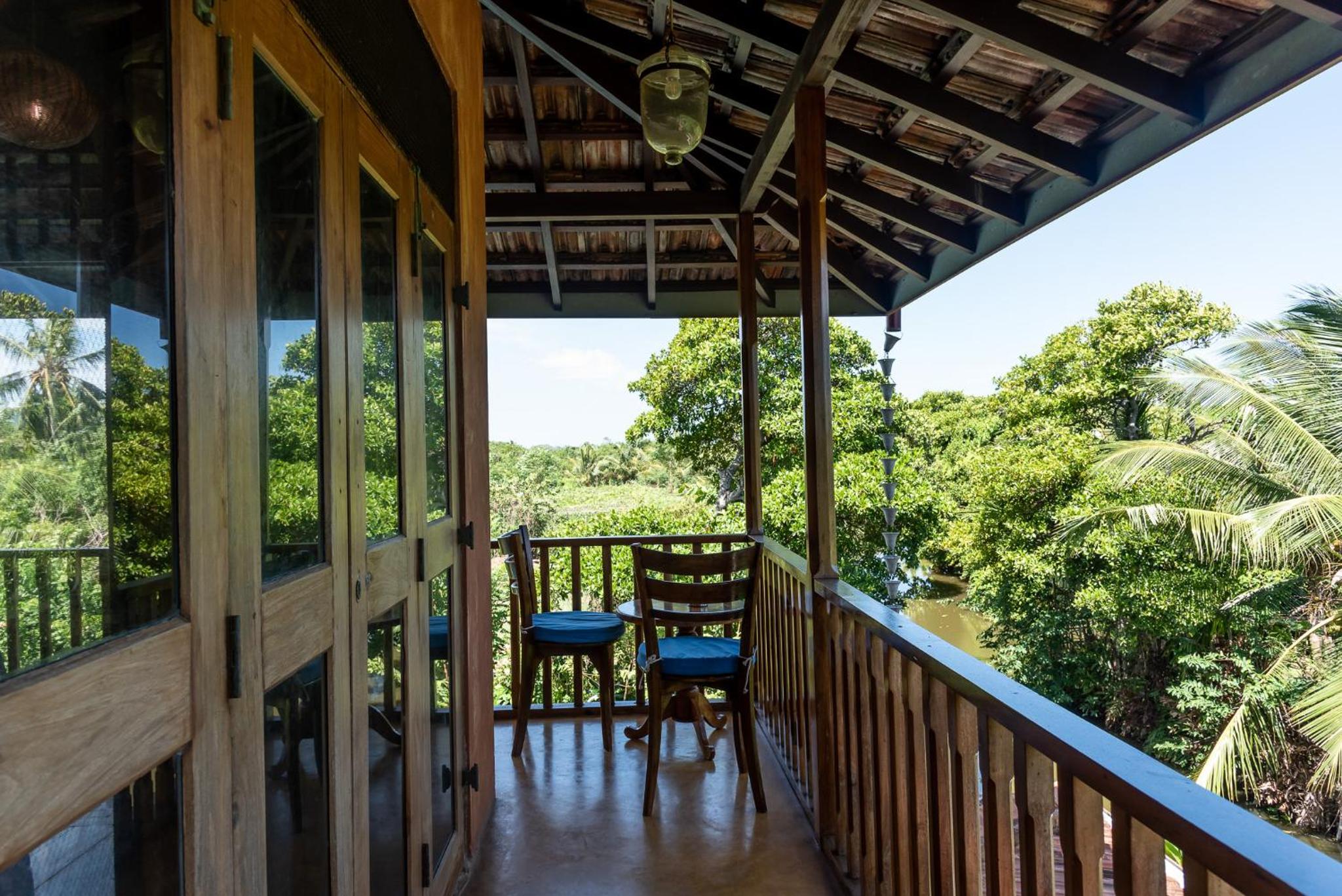 D Canal House