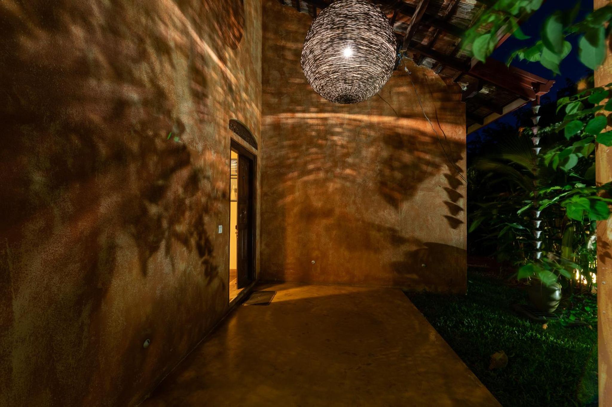 D Canal House
