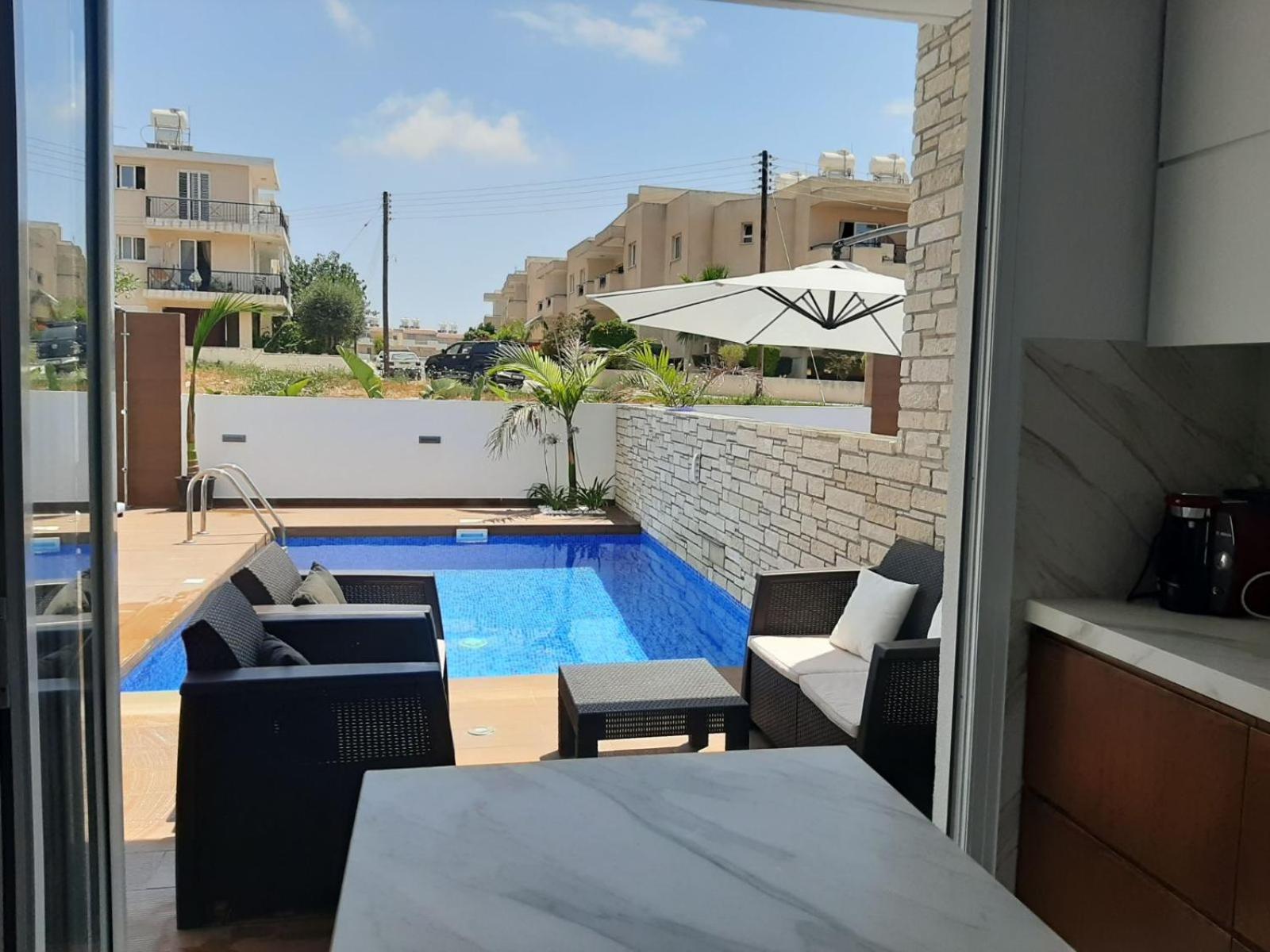 Melanos Fully Renovated TownHouse with Private Pool view 2