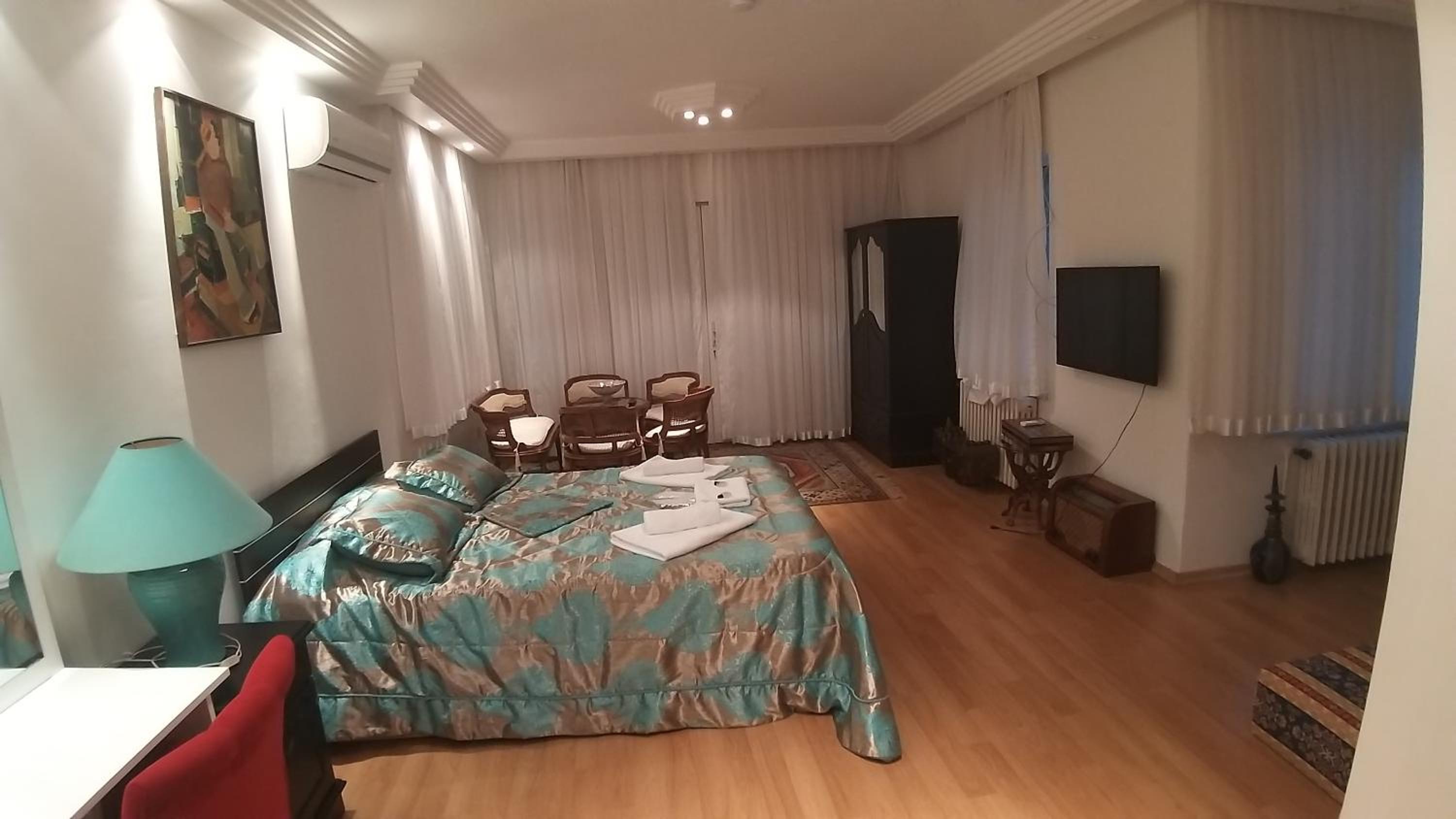 hotel room