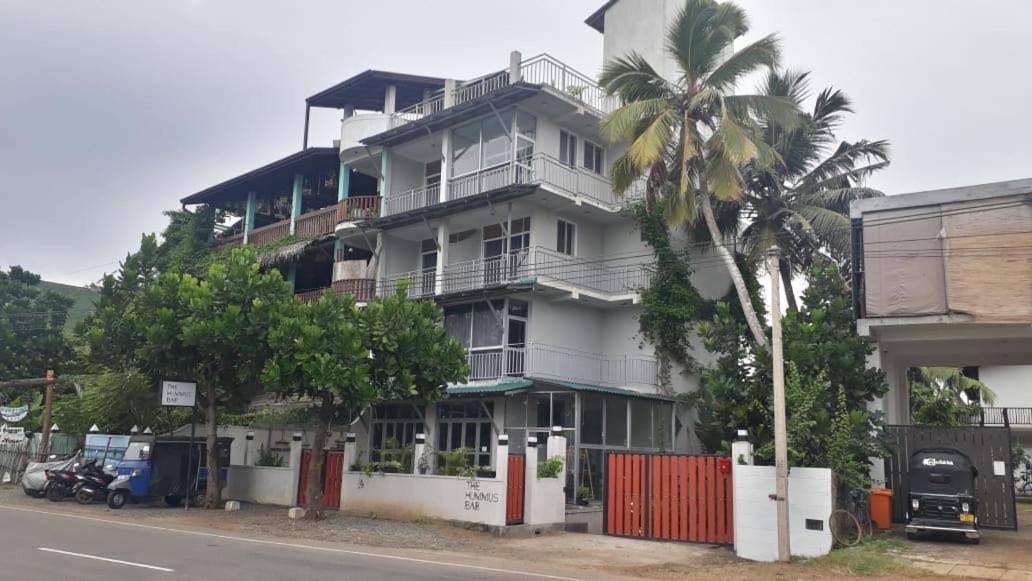 Seals Harbor Hotel