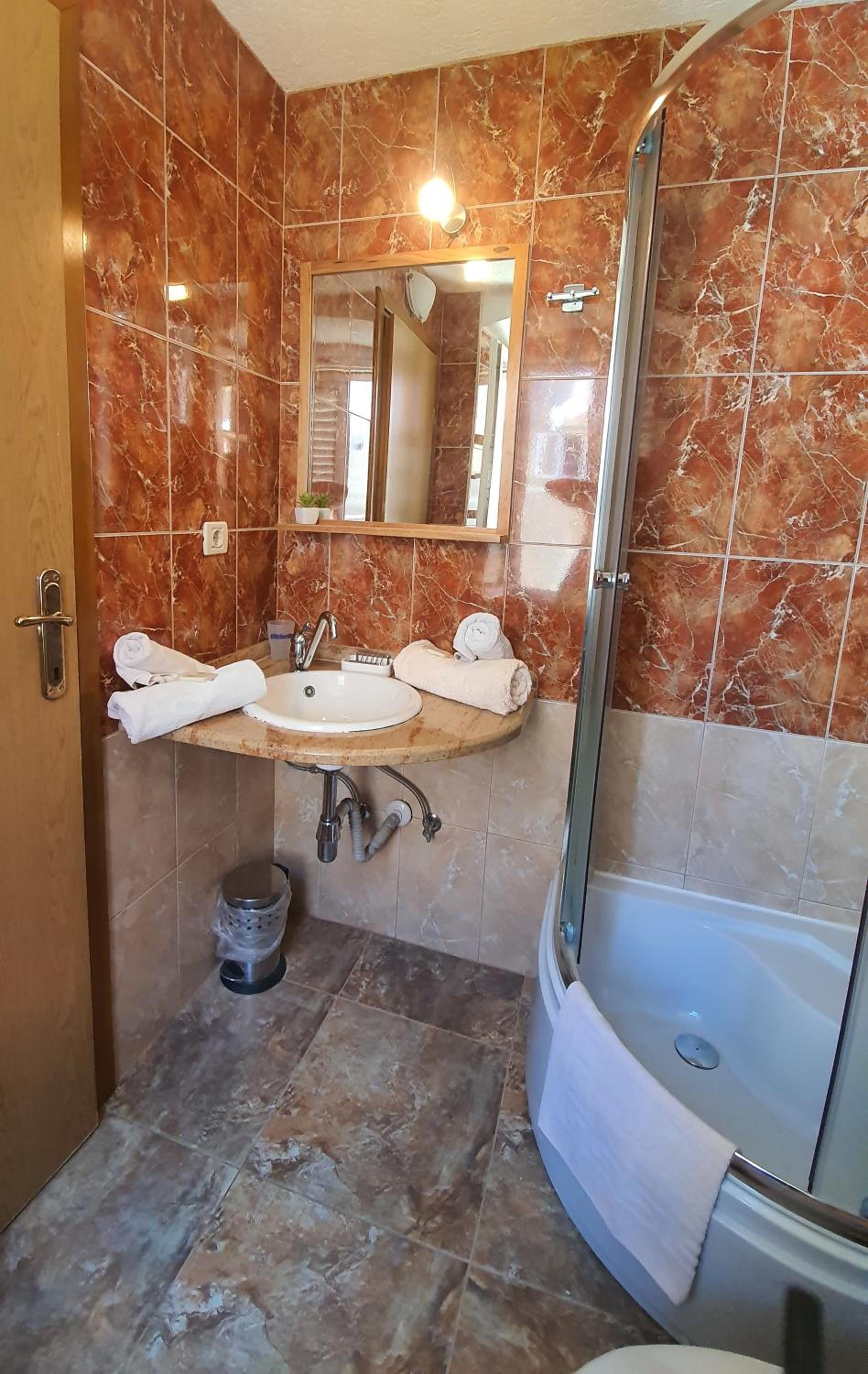 Franceska apartmani