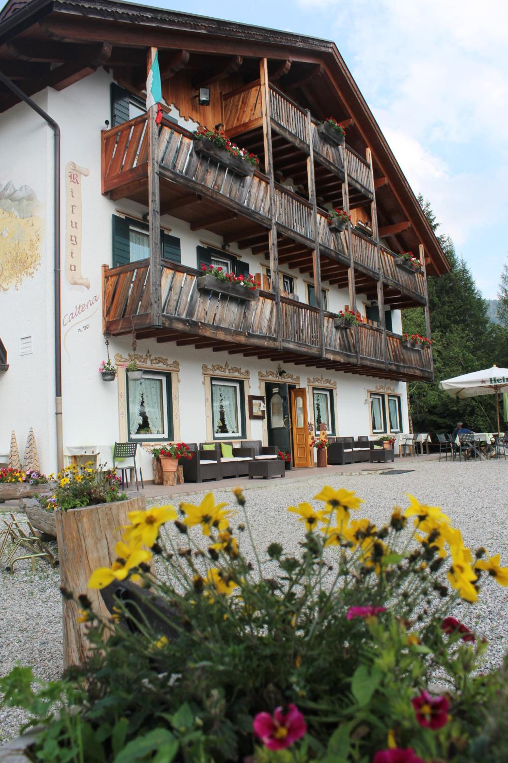 Rifugio Caltena