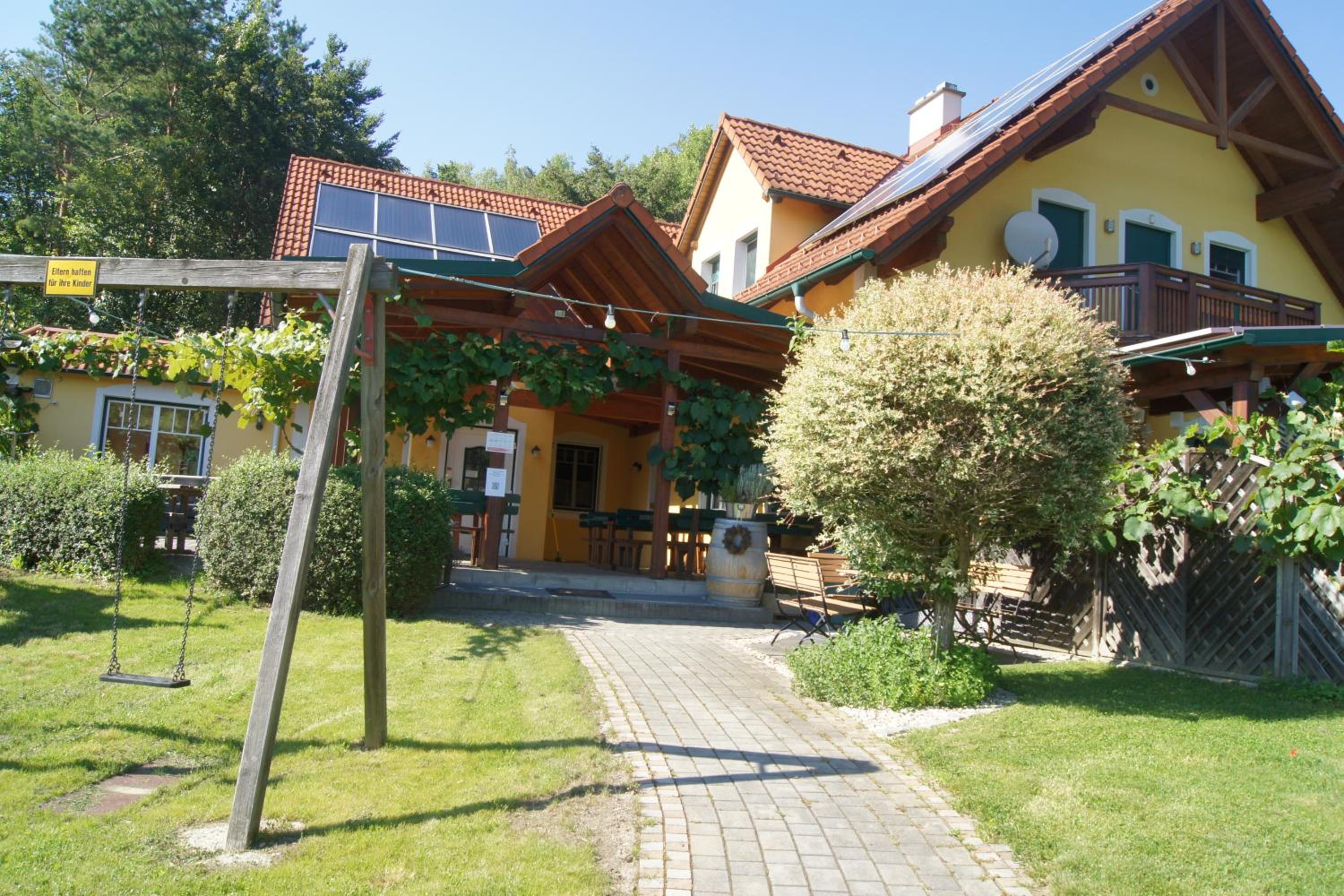 Riegler`s Weinhof view 3
