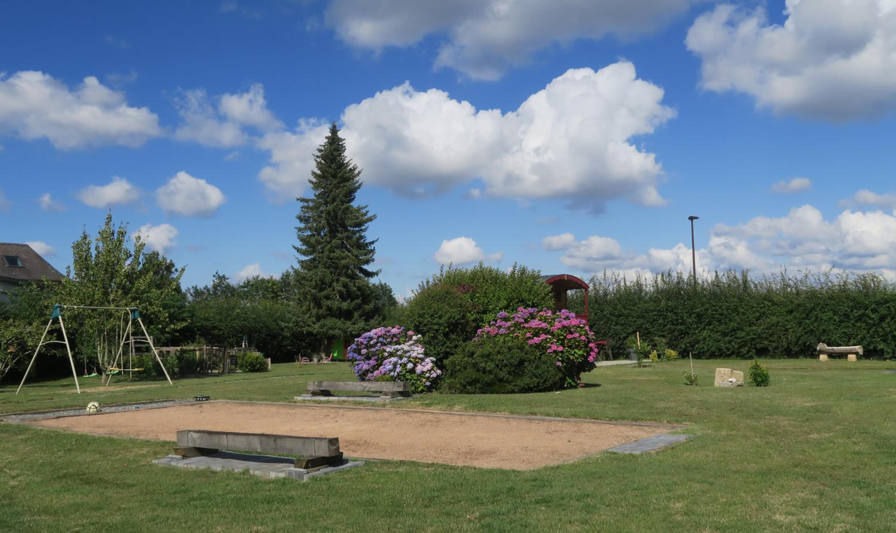 Photo 10