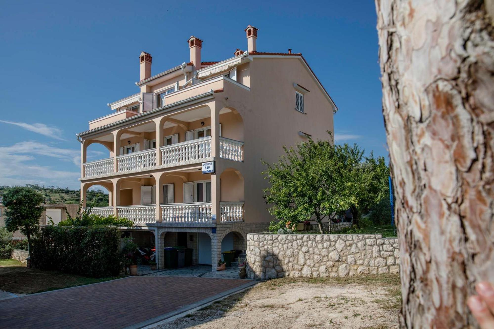 Paradise Apartments