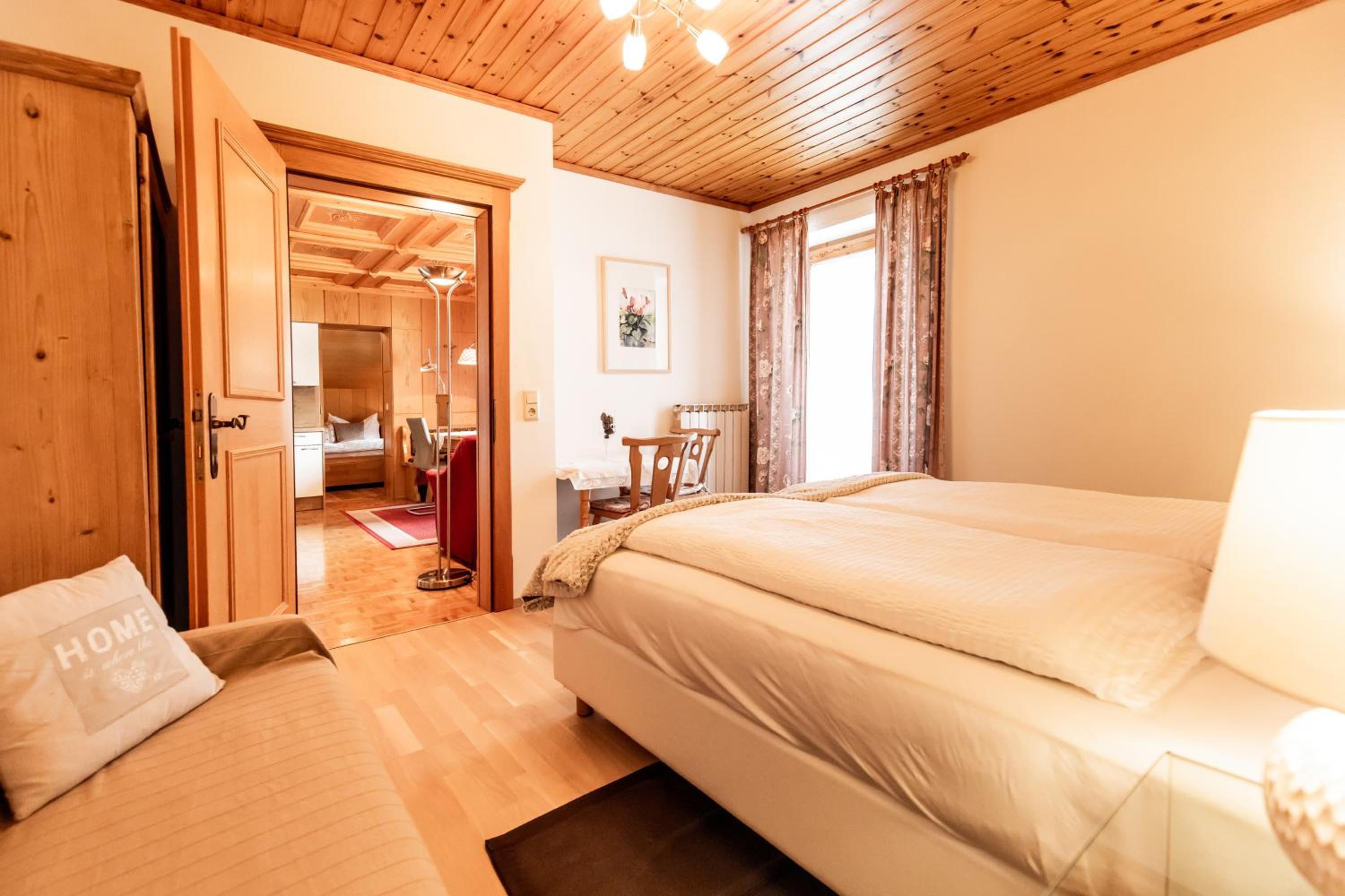 Holiday im Gästehaus Warter in Altenmarkt