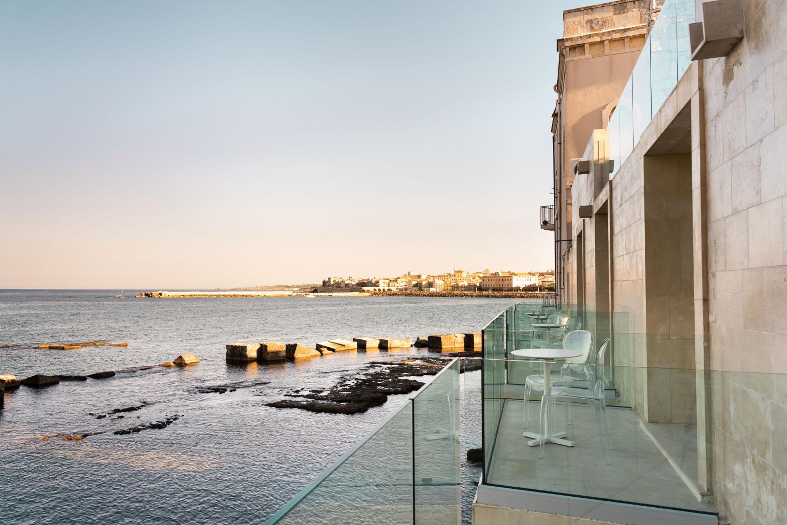 Re Dionisio Luxury Suites