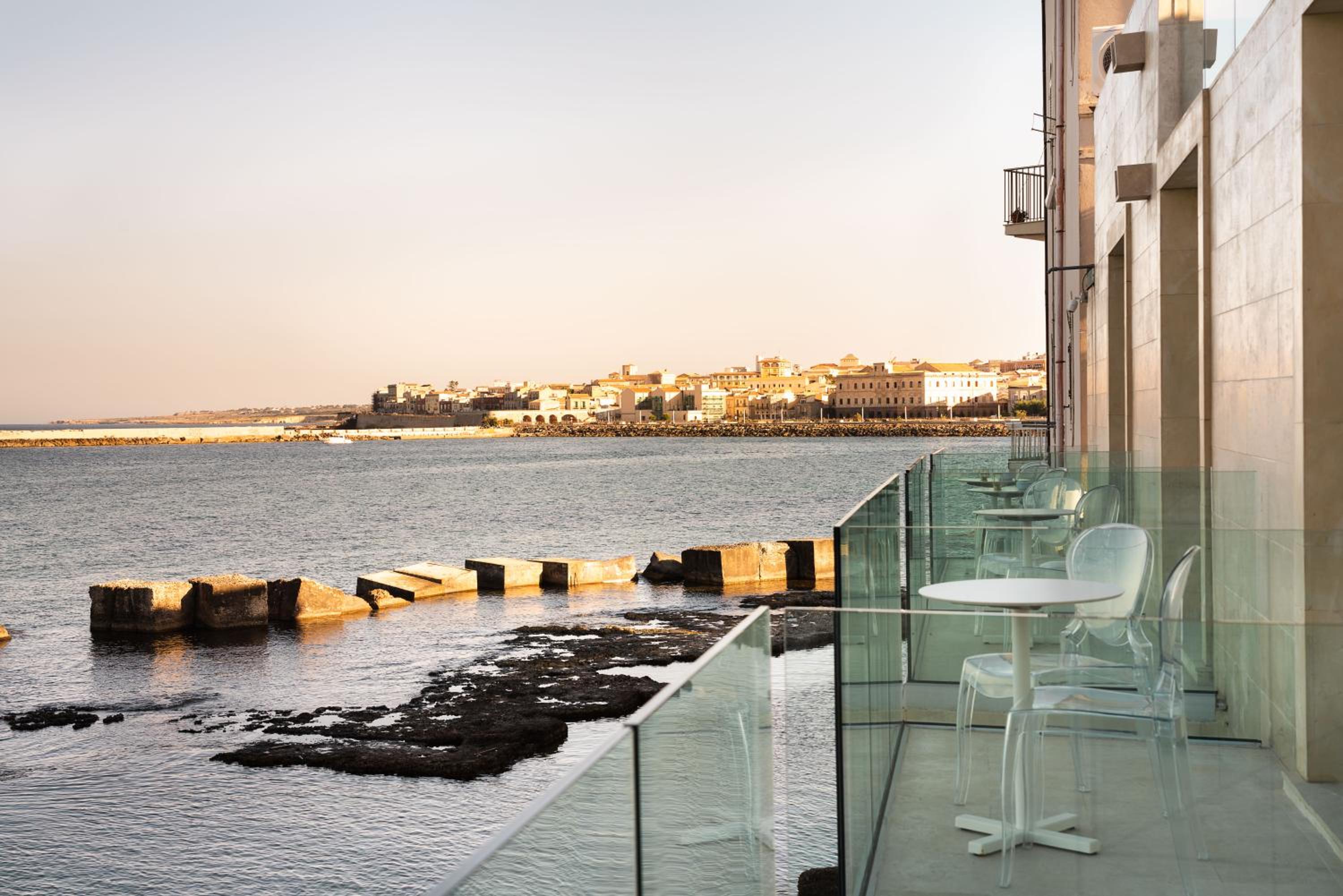 Re Dionisio Luxury Suites