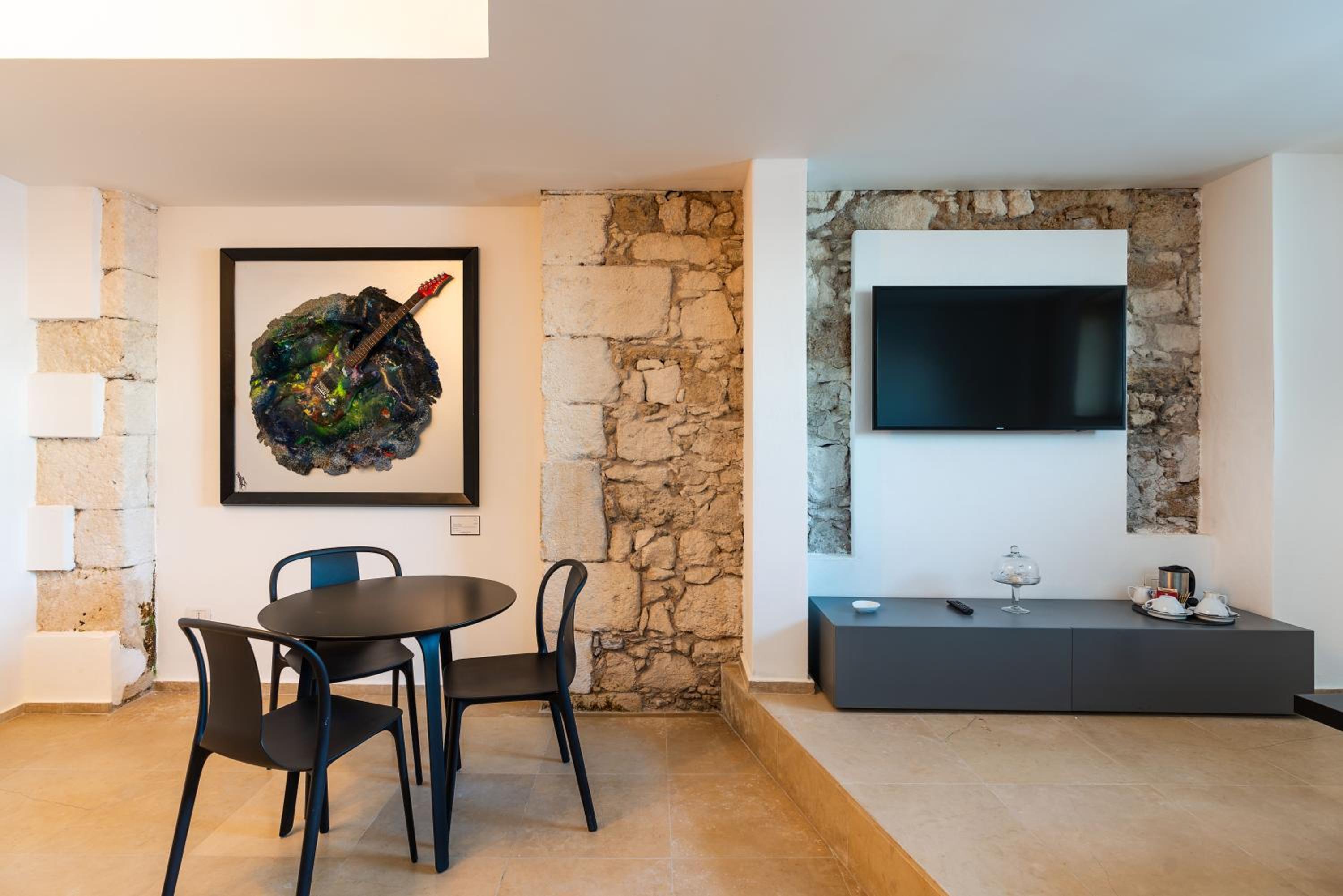 Re Dionisio Luxury Suites