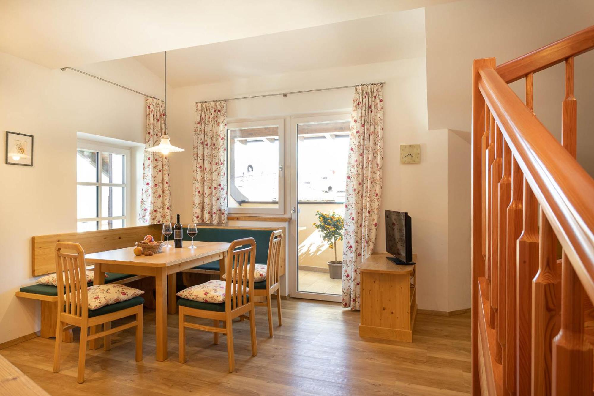 Kreuzwegerhof Nals - Historic Nature Stay with Pool near Meran & Bozen