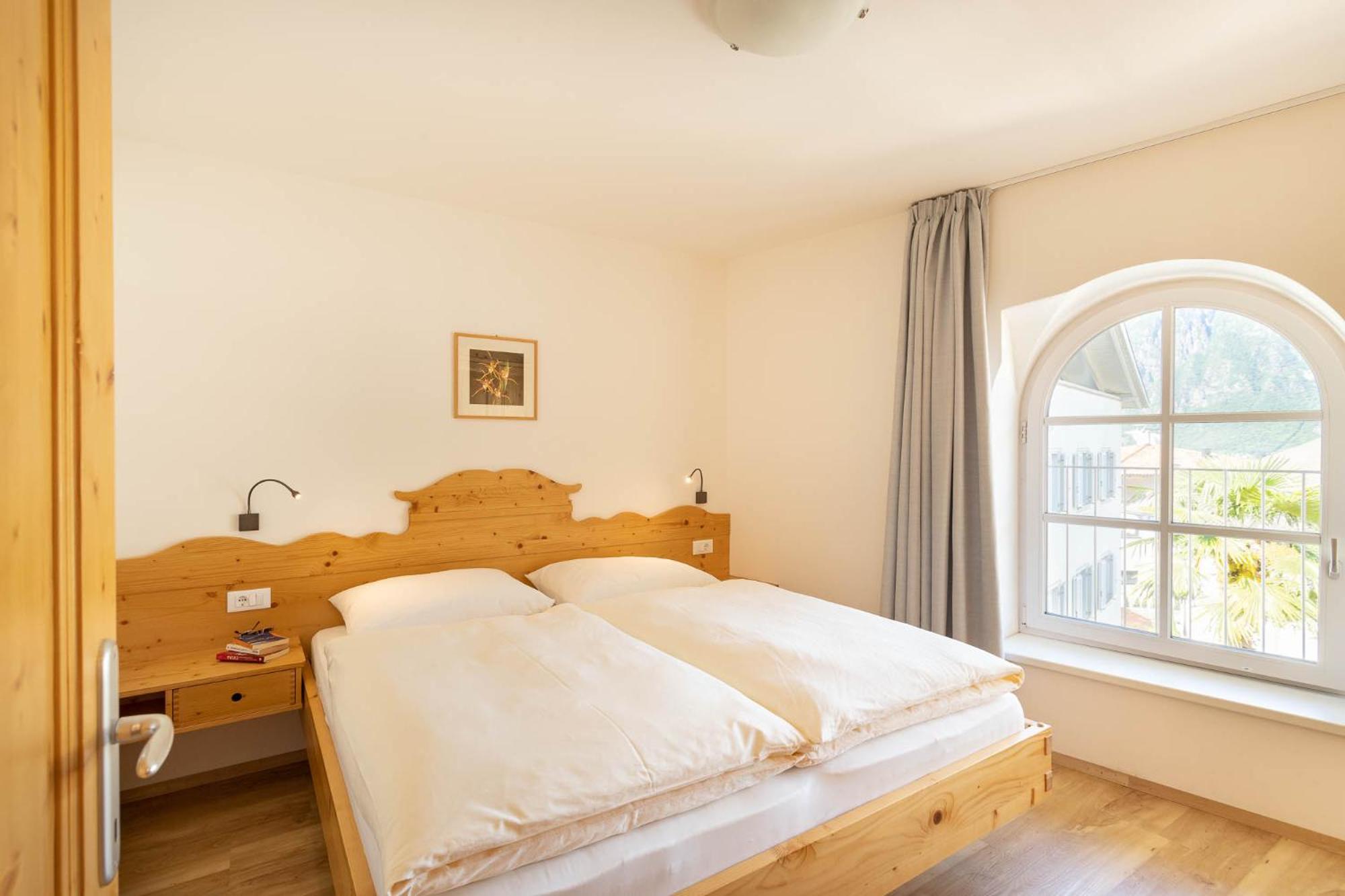 Kreuzwegerhof Nals - Historic Nature Stay with Pool near Meran & Bozen