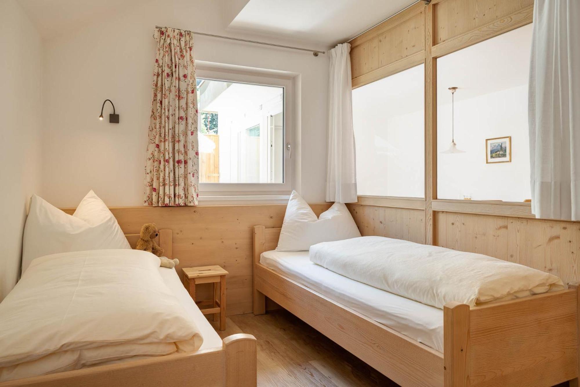 Kreuzwegerhof Nals - Historic Nature Stay with Pool near Meran & Bozen
