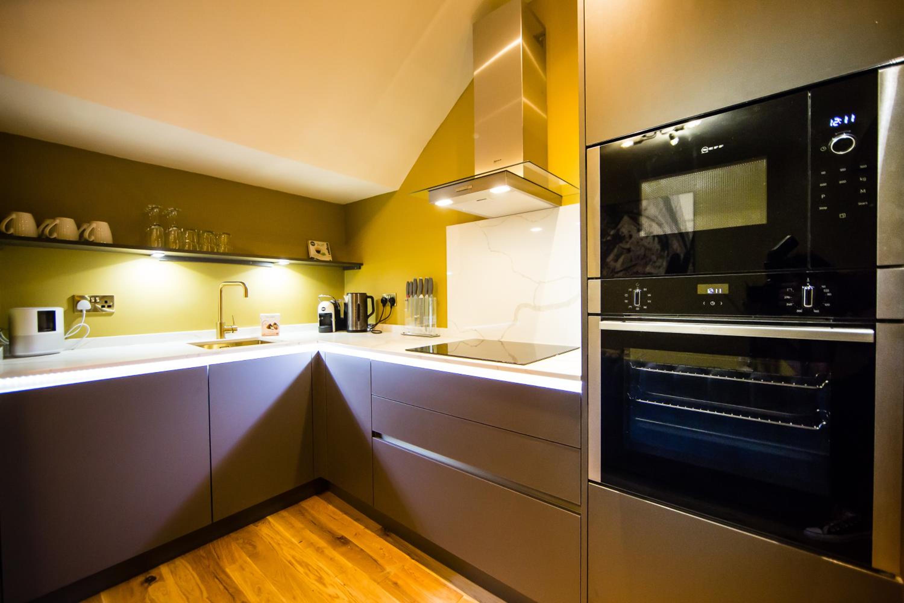 LS1 - Luxury City Centre Apartments Leeds view 5