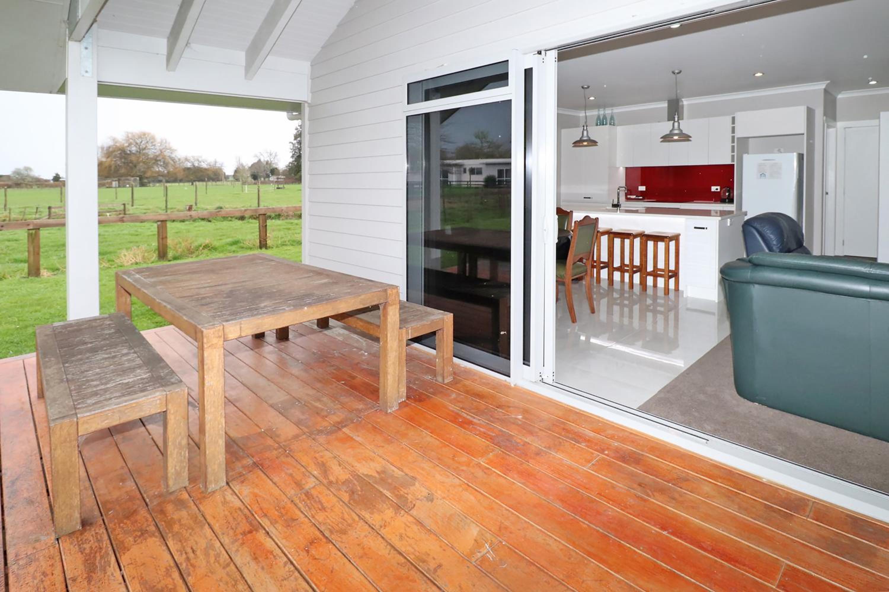 Country Living on Raynes Road