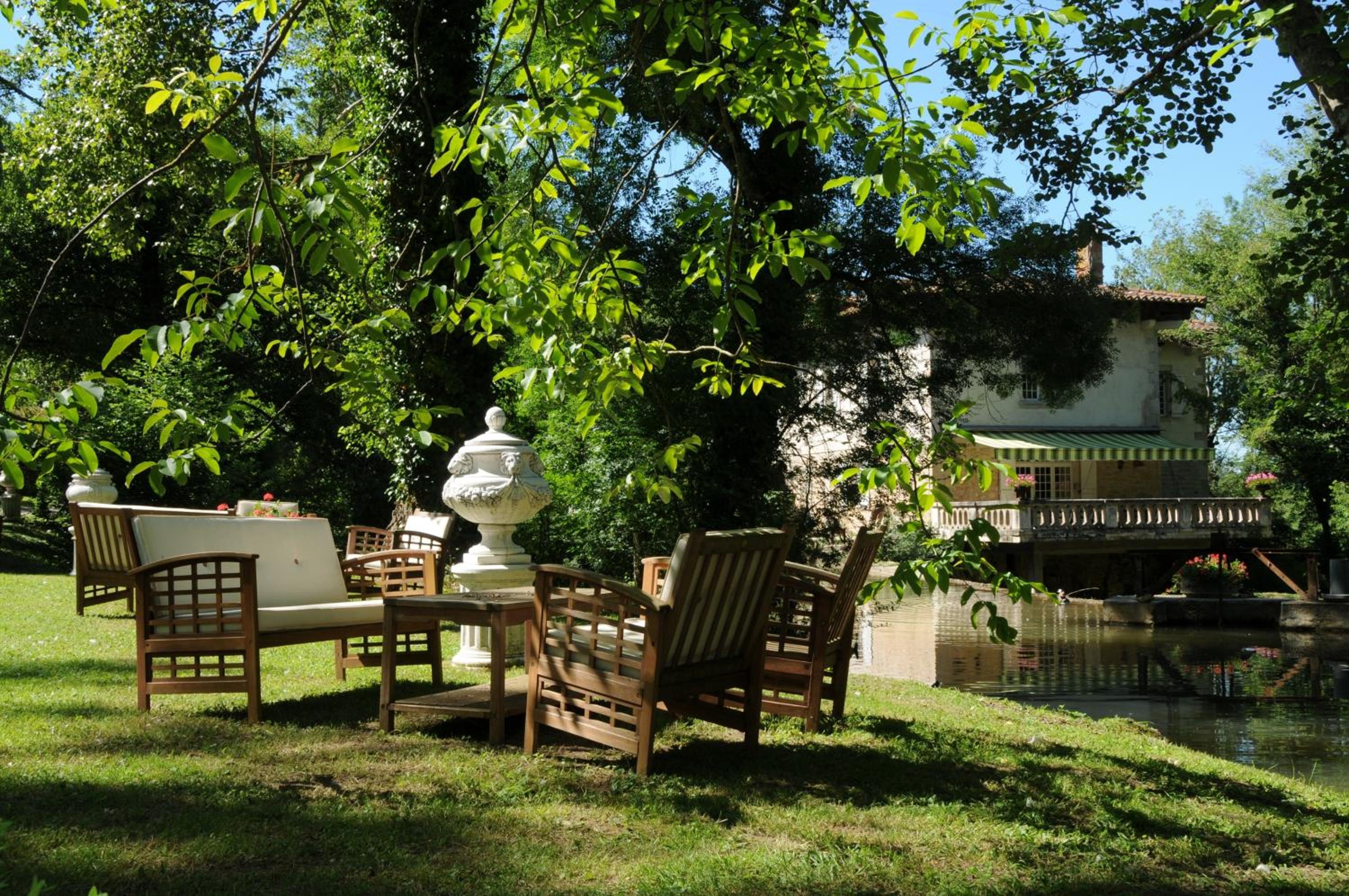 outdoor BBQ area