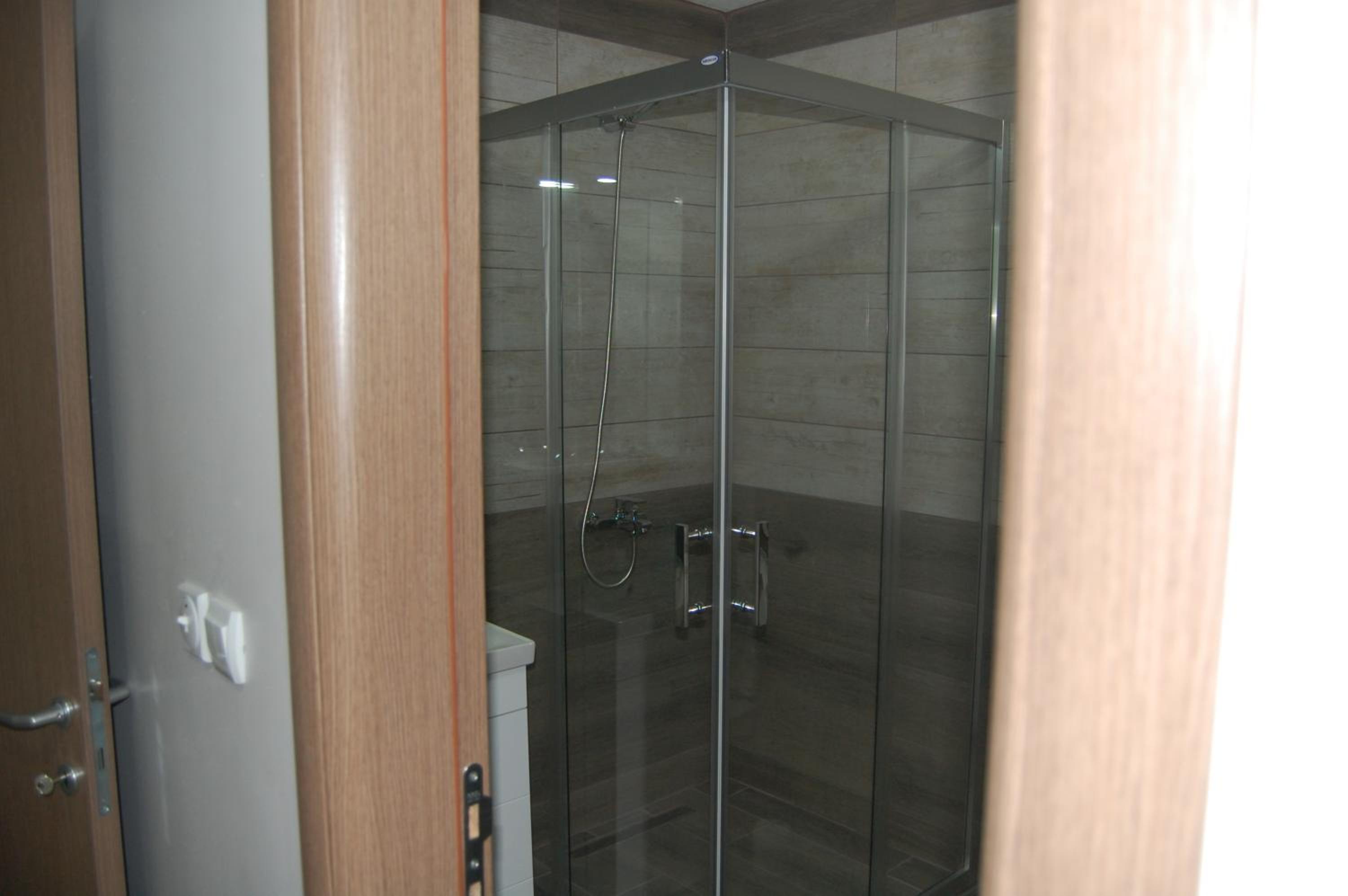 Photo 51