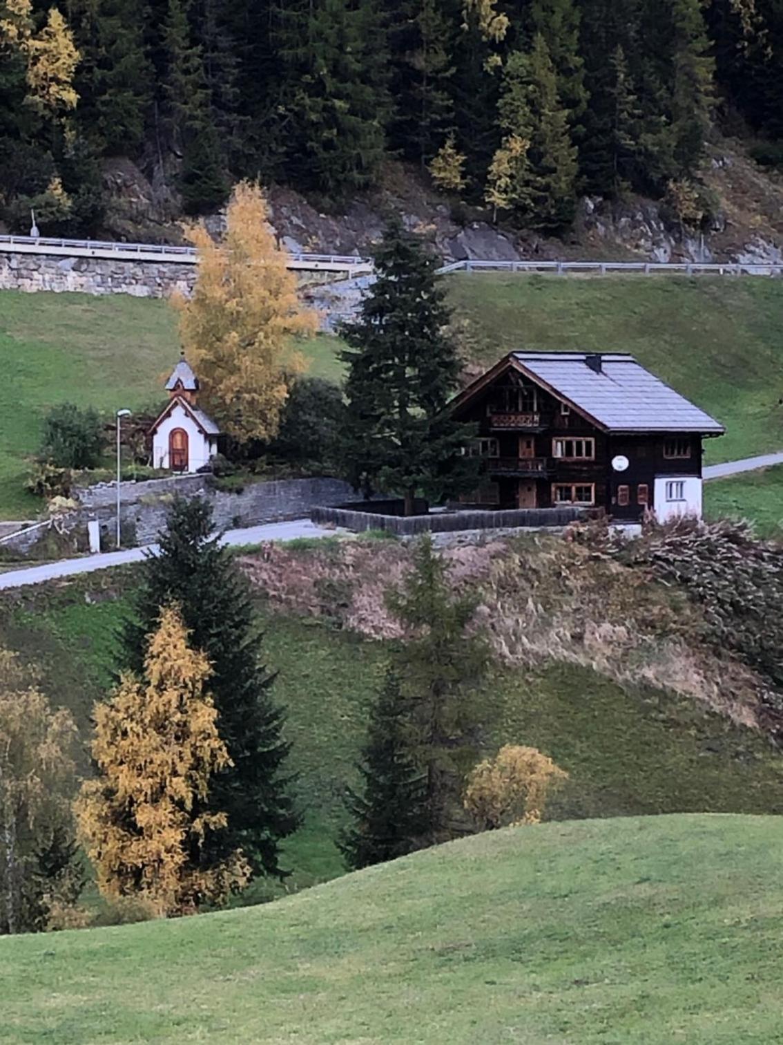 Haus Freistabl - Uriges Bauernhaus für 6 Personen mit Sauna & Bergblick im Ötztal