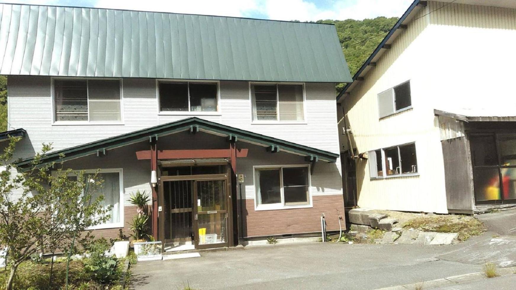 Kitayuzawa Onsen Town Guesthouse Yamada
