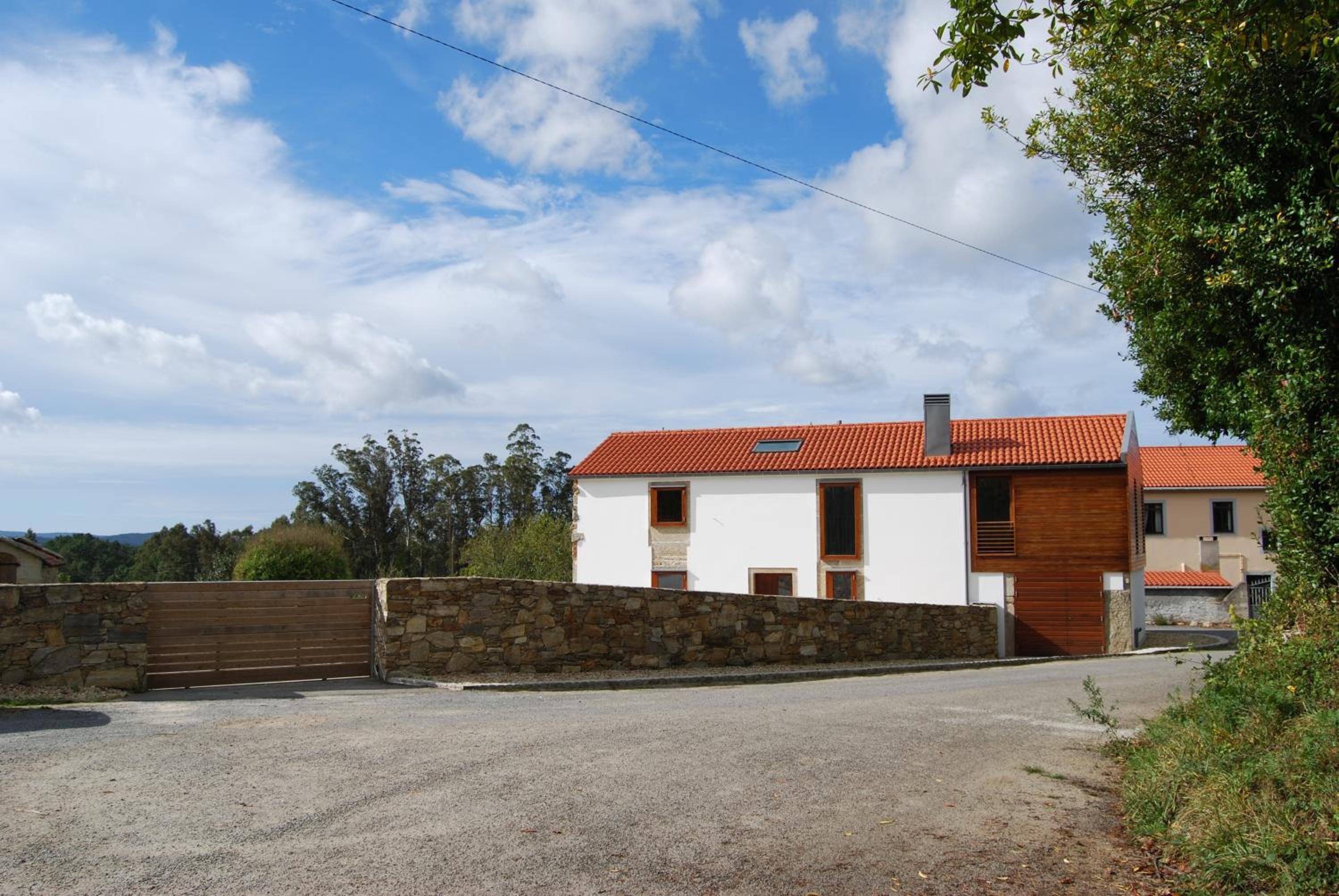 Casa do cruceiro na Costa da Morte view 2