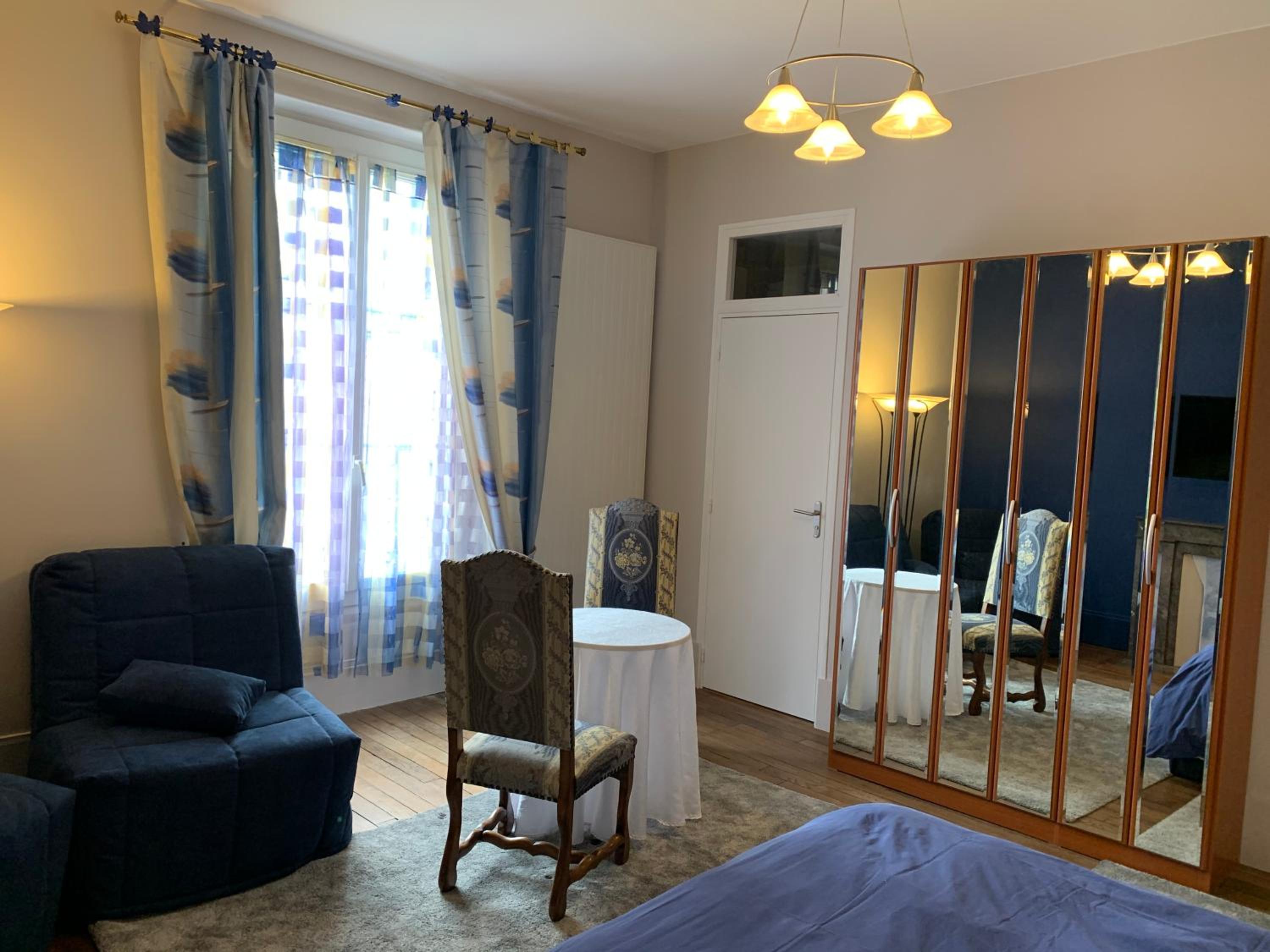 Gîtes du Domaine d'Auxonnettes L&J EVENEMENTS