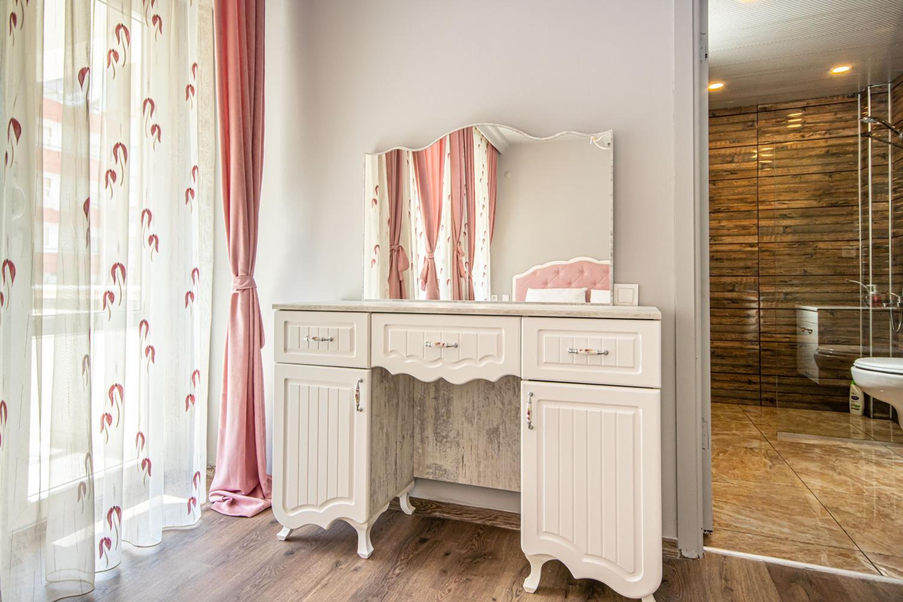 Lara Suites - Image 231